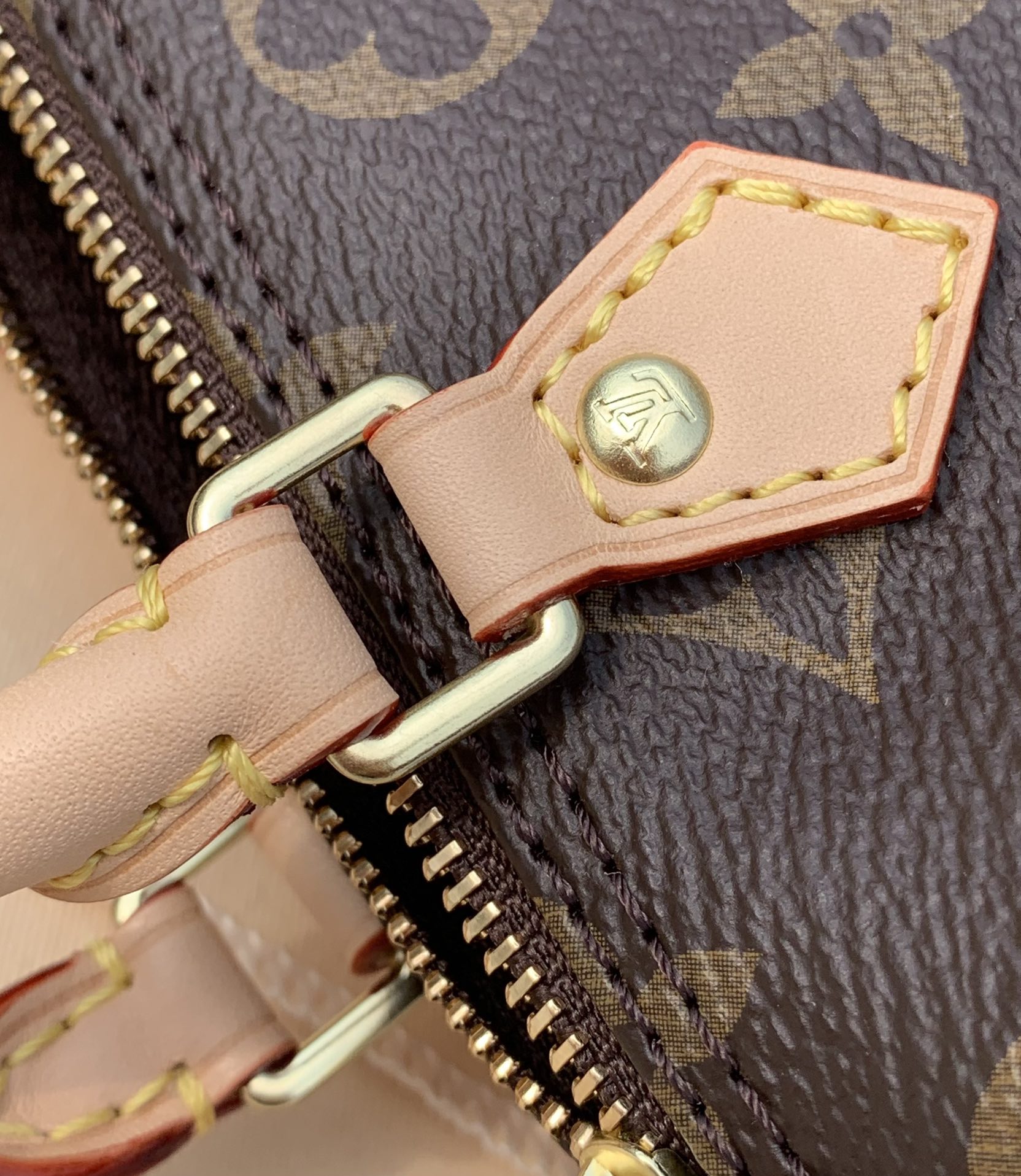 🌼 m61252尺寸16×12.5×10cm🇭🇰香港贸易公司渠道出货，这款Nano s🌼Peedy mi