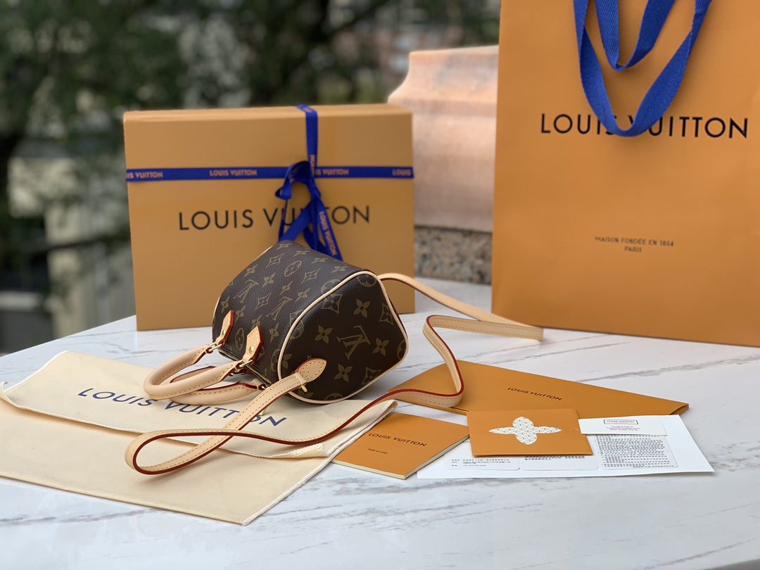 🌼 m61252尺寸16×12.5×10cm🇭🇰香港贸易公司渠道出货，这款Nano s🌼Peedy mi