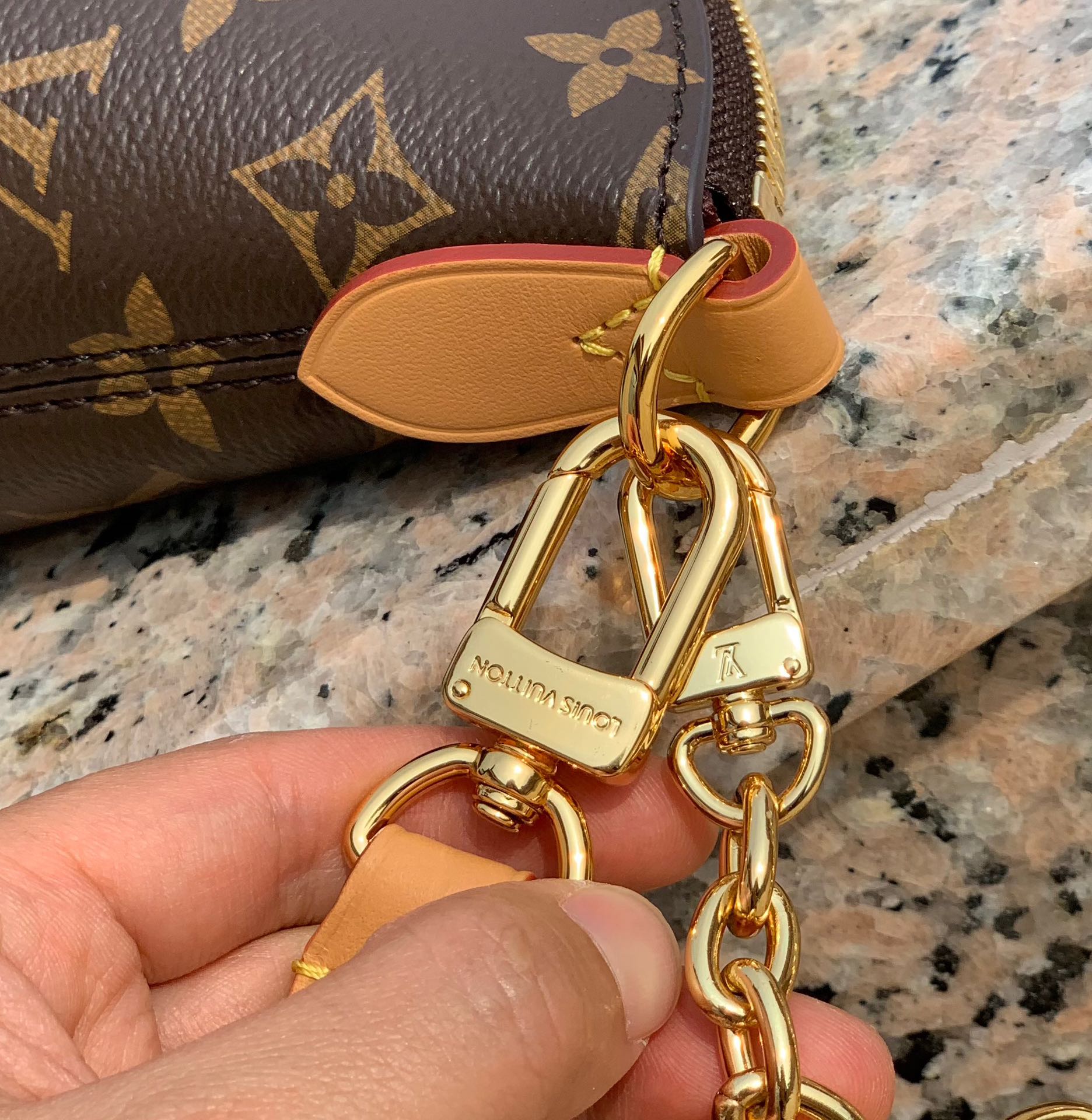 🌼 m45832尺寸：29 x 16 x 9.5 cm🇭🇰香港贸易公司订单！！2021ss——多功能的L