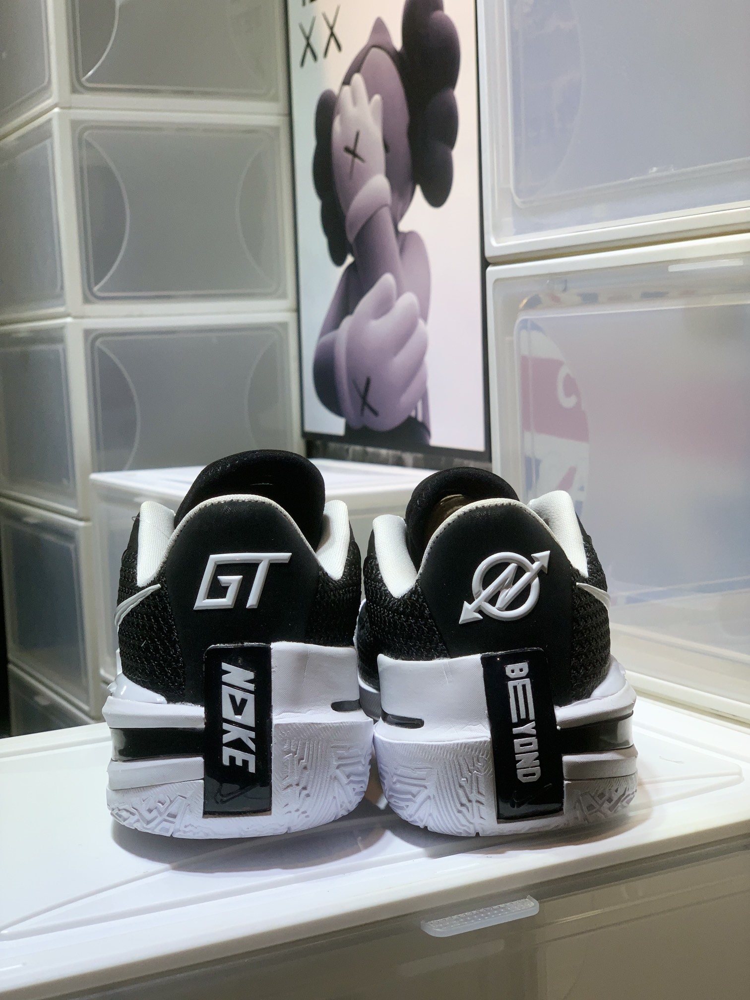 나이키에어줌 GT컷 TB 블랙화이트 농구화 상세 이미지 8