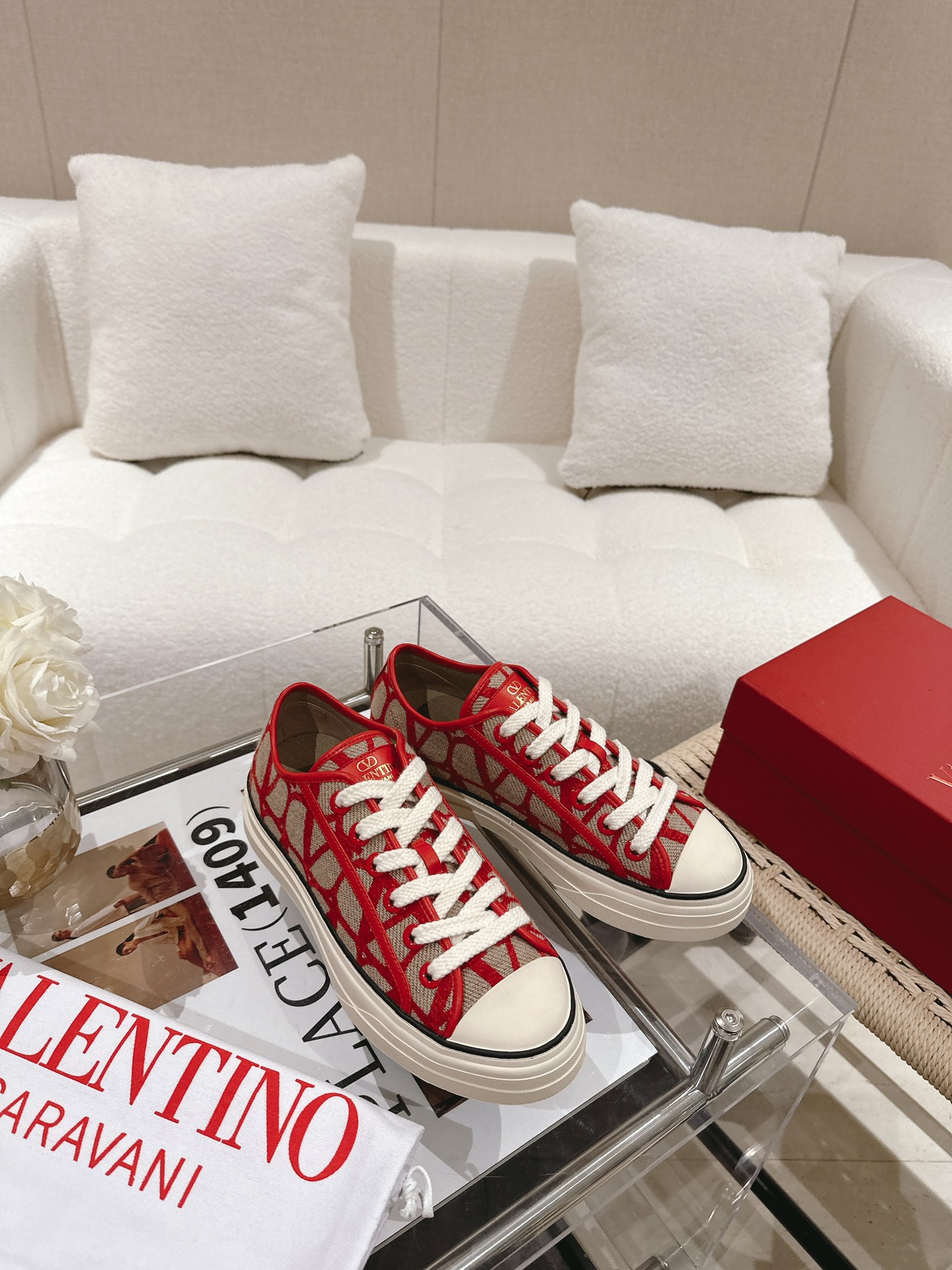 NO:164505,Couple model 10 men, same style as stars Valentin* Warren new model The classic 