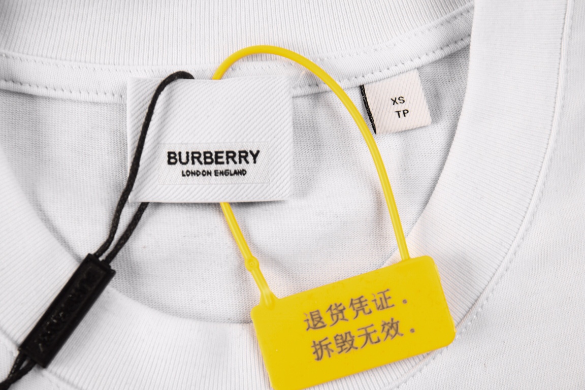 180 Burberry/巴宝莉 23ss 橡树叶徽章刺绣短袖T恤