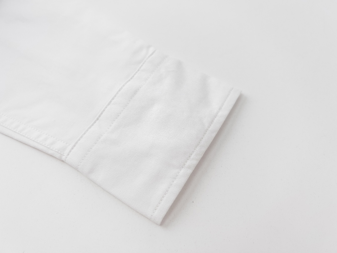 Tom Browne’s Classic White Shirt with Zipper and Dress Jacket. High-quality Cotton. - 图片 7