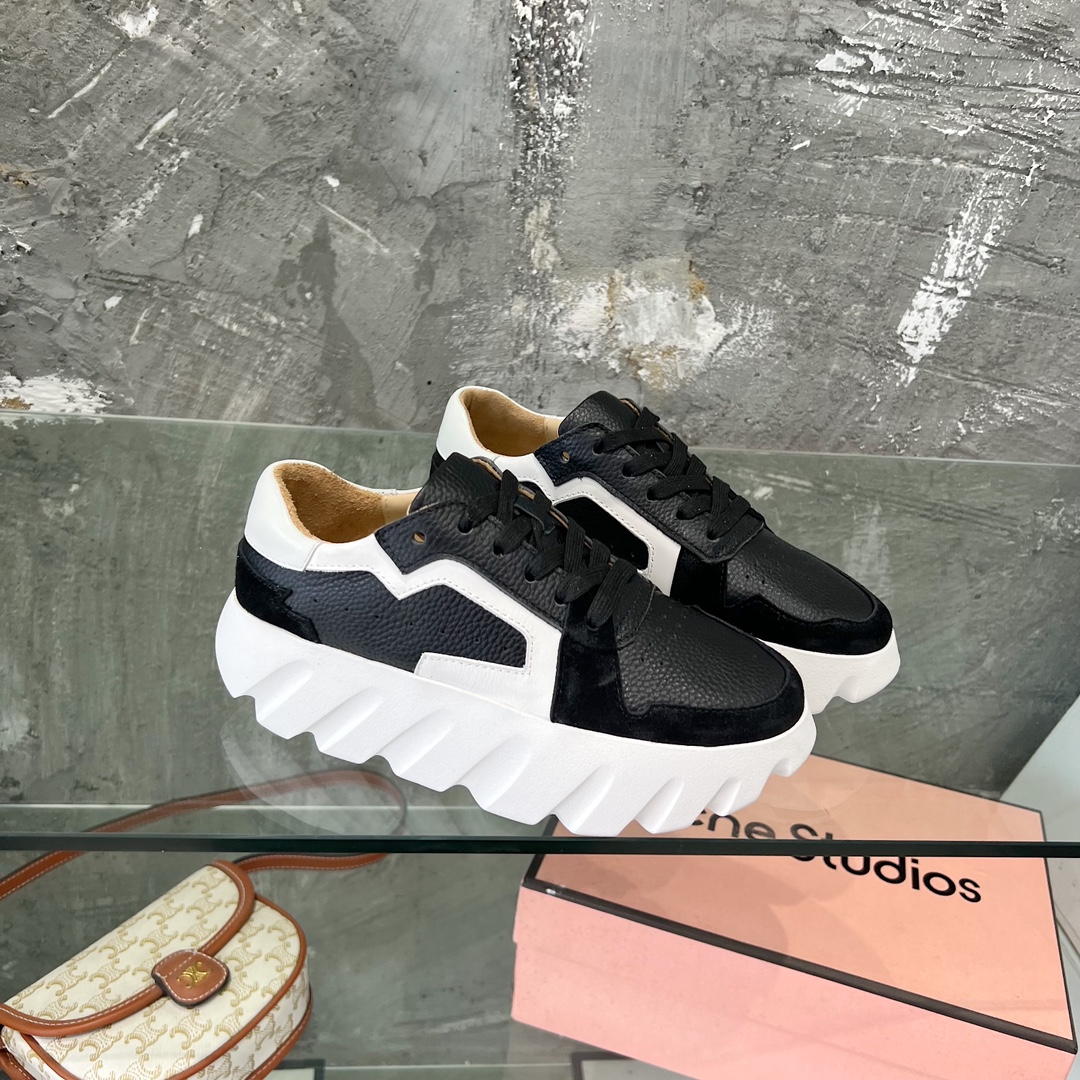 “700 Ounces Acne Thick-Skinned Shoes with English Wind Collage Design (Sizes 35-40)” - 图片 3