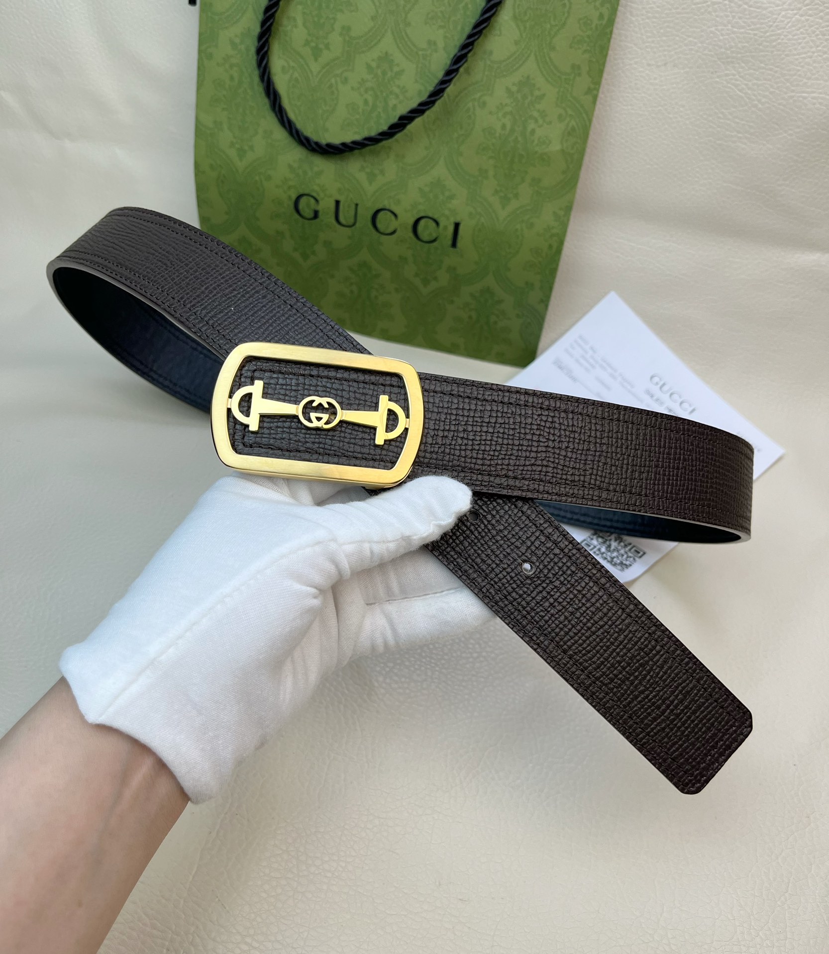 新款火爆闪亮登场品牌Gucci古驰[