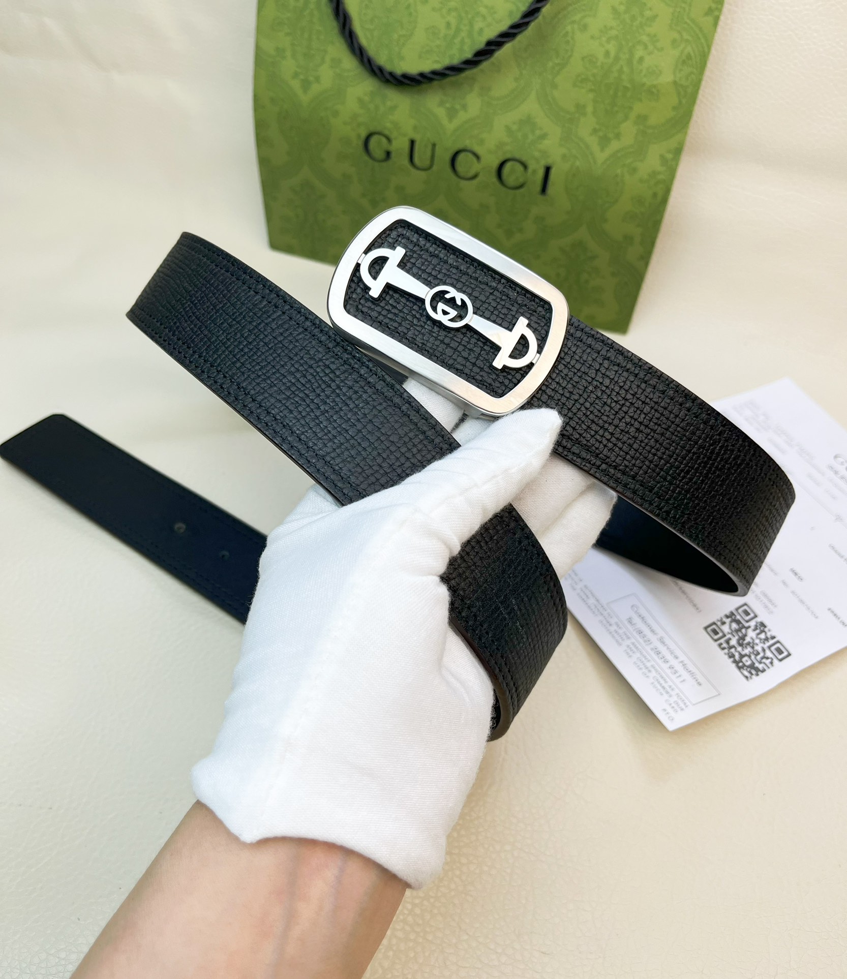 新款火爆闪亮登场品牌Gucci古驰[