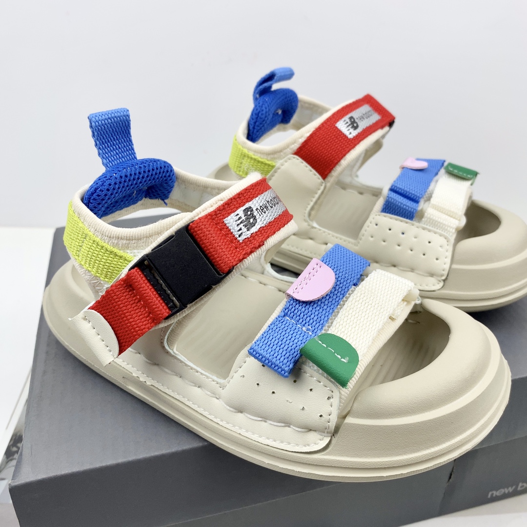 图片[3]-💘New Blance包头魔术贴童鞋男女童官网夏款最新上市💝💲 🛵NB 包头双车线车边彩色三带休闲户外沙滩鞋凉鞋🚘 💖夏季韩版防滑防踢软底透气新概念户外潮鞋凉鞋🎈 🍒颜色：黑色，兰色，红色 号码：26-35码-选品中心