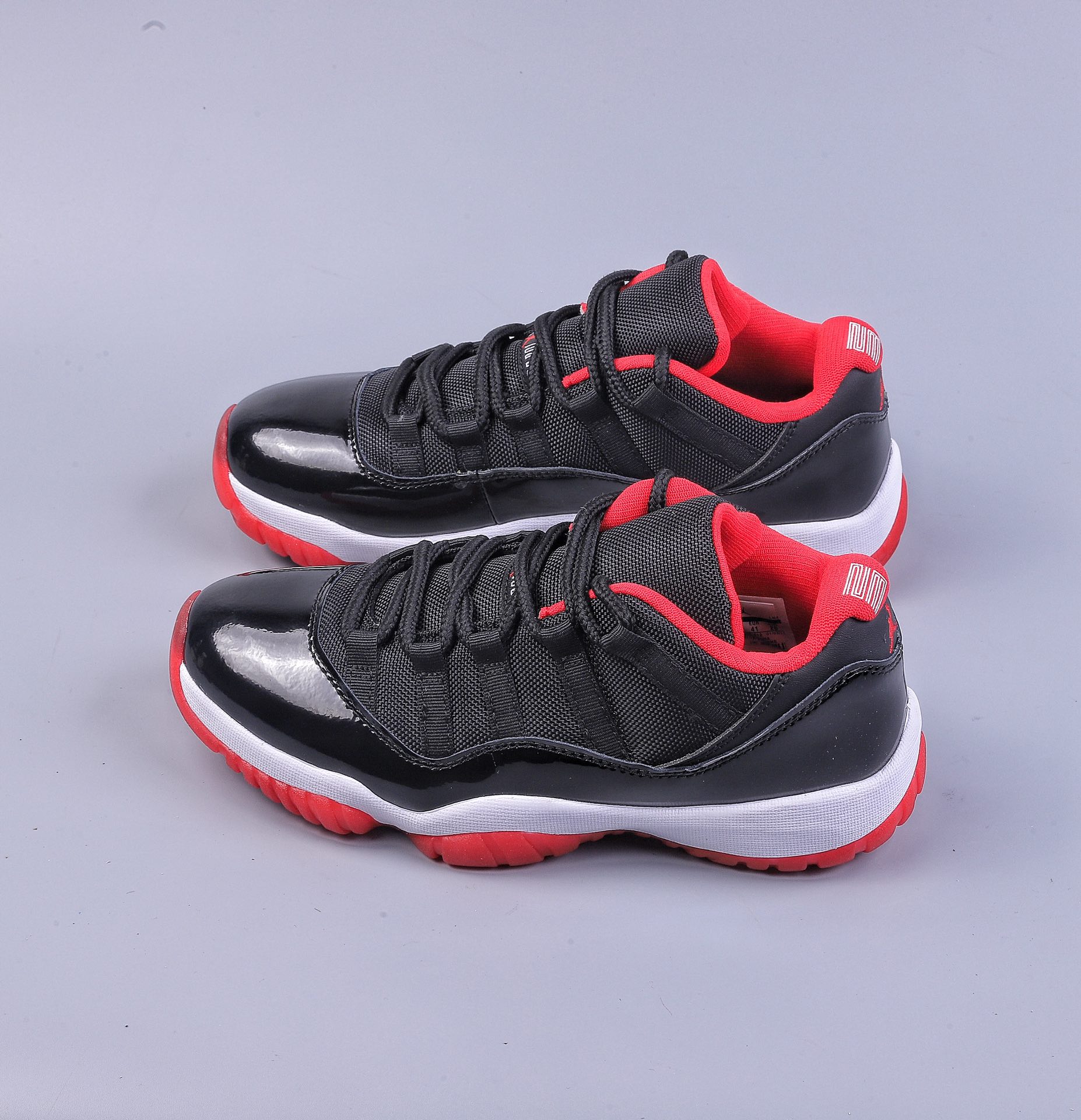 Air Jordan 11 Retro Low ”Black Red” 528895-012