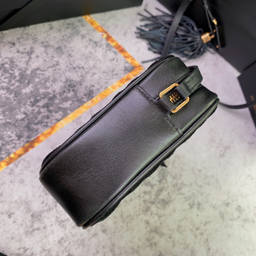 Fendi Luxury Designer Handbag Shoulder Crossbody Bag crafted in premium 4