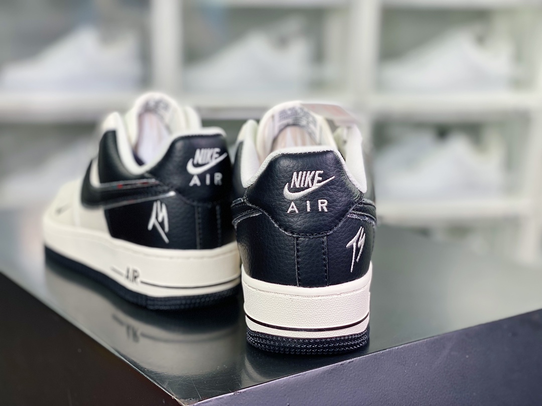 Air Force 1 Low ”Terror Squad” Air Force No. 1 classic low-top shoes ”Switching rice white and black TS embroidery” LO5636-333