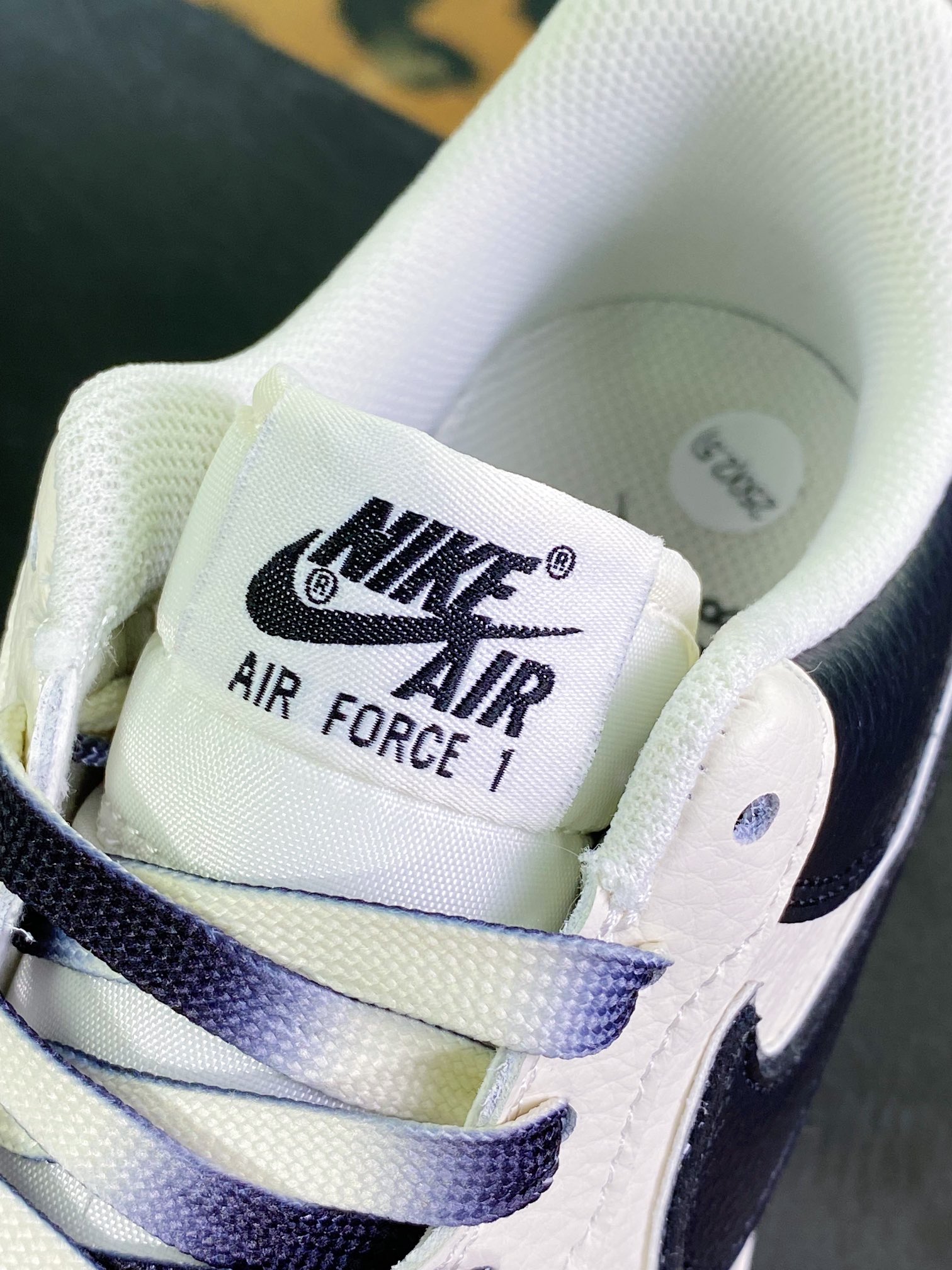 Air Force 1 Low ”Terror Squad” Air Force No. 1 classic low-top shoes ”Switching rice white and black TS embroidery” LO5636-333