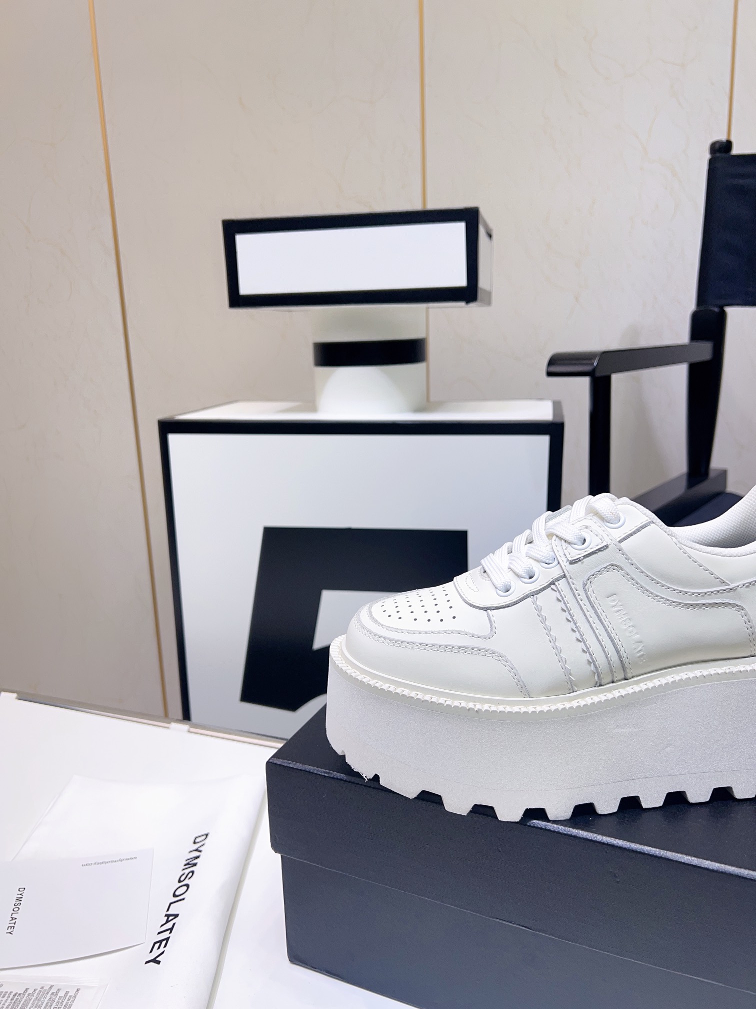 DYMALNOTPY 2023 Liu Yofi Star Shoes: Red-Hot Pancreas for Spring/Summer Fashion - 图片 9