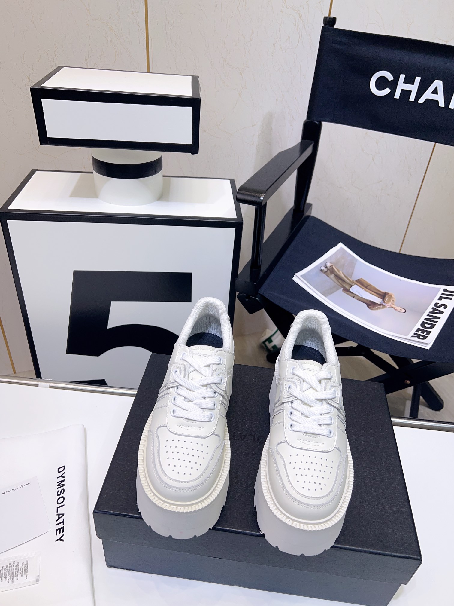 DYMALNOTPY 2023 Liu Yofi Star Shoes: Red-Hot Pancreas for Spring/Summer Fashion - 图片 4