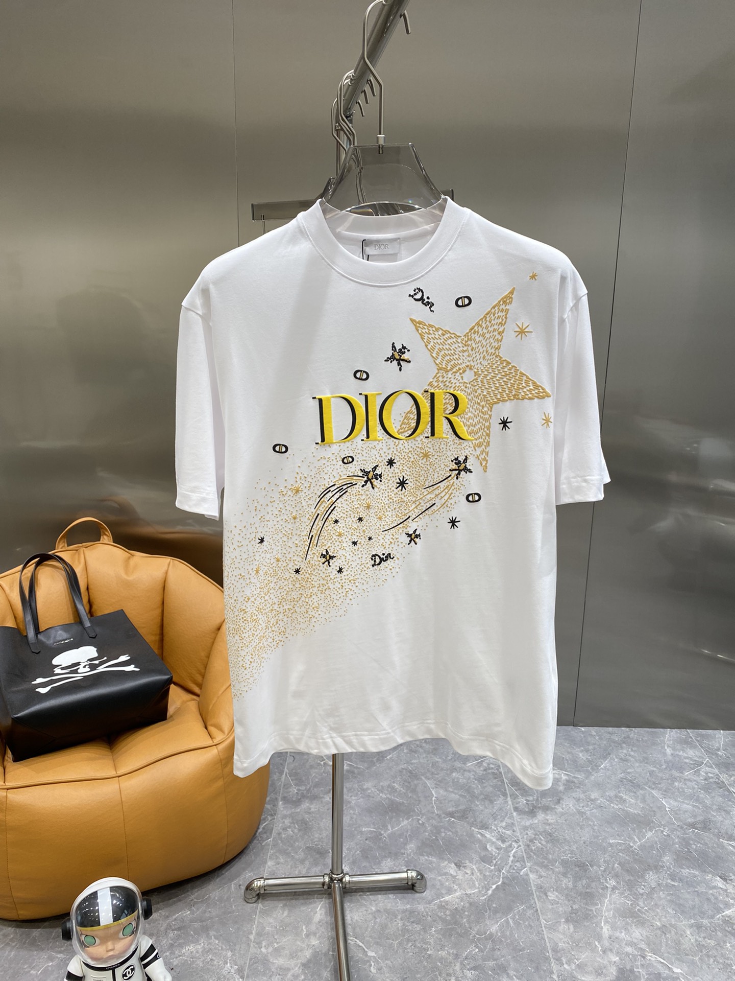 New Dijia 23 spring and summer new products are hot-selling short sleeves as al