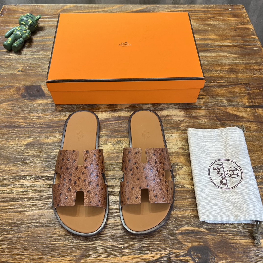 Hermès H家2023s新款男凉拖爱马仕Hermes 喜欢二舅姥爷拖鞋的一定不能错过这款拖鞋，好穿百搭又