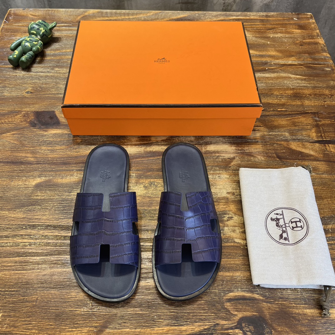 Hermès H家2023s新款男凉拖爱马仕Hermes 喜欢二舅姥爷拖鞋的一定不能错过这款拖鞋，好穿百搭又