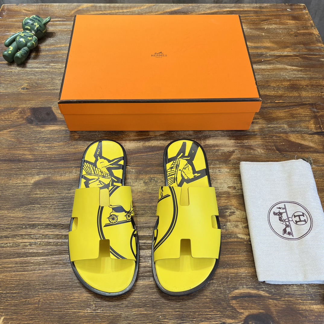 Hermès H家2023s新款男凉拖爱马仕Hermes 喜欢二舅姥爷拖鞋的一定不能错过这款拖鞋，好穿百搭又