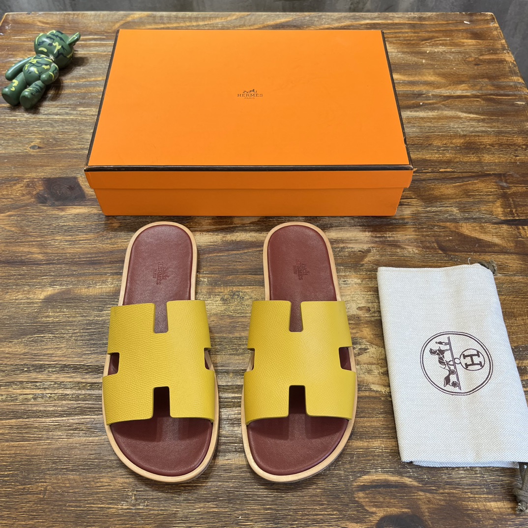Hermès H家2023s新款男凉拖爱马仕Hermes 喜欢二舅姥爷拖鞋的一定不能错过这款拖鞋，好穿百搭又