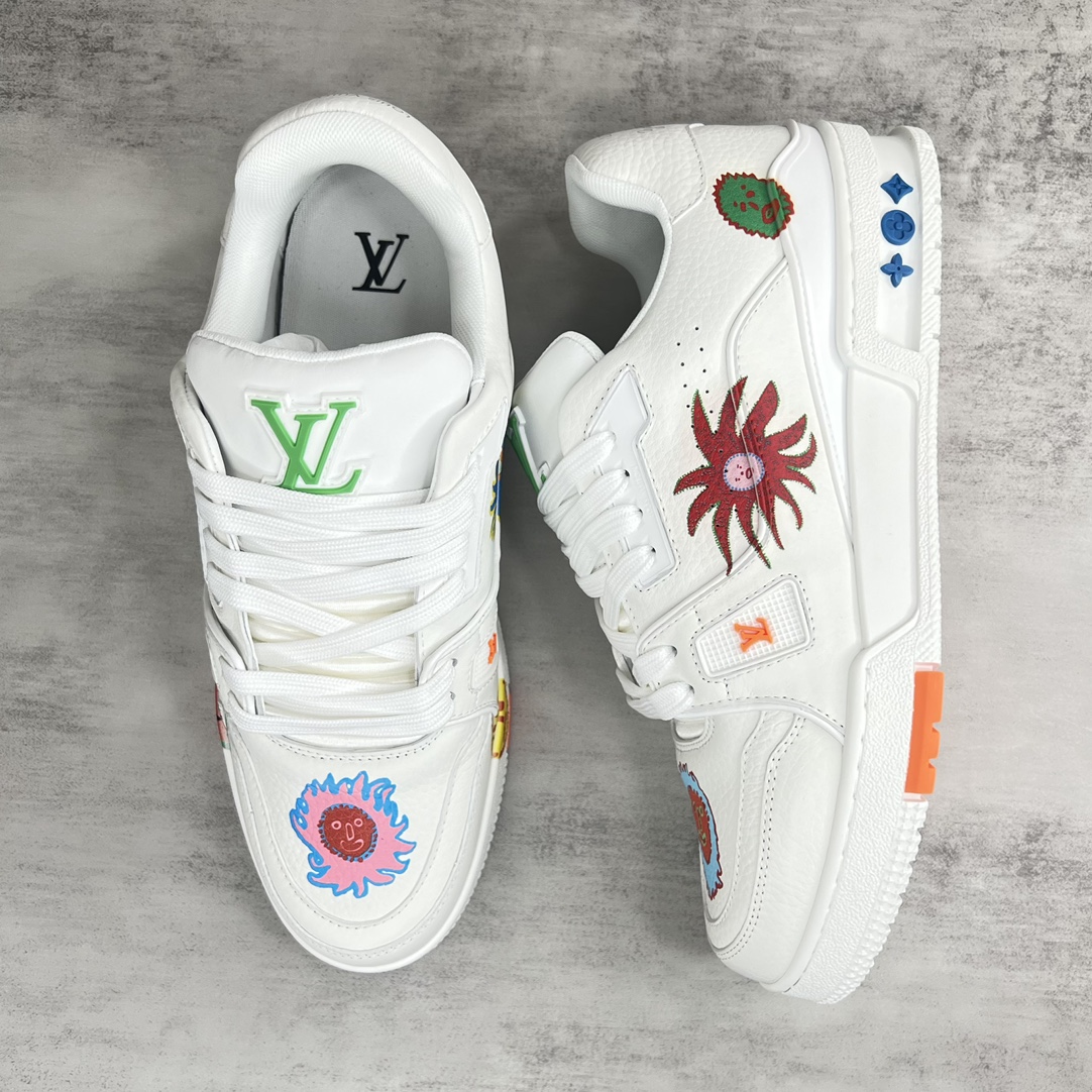 新款上架 Louis*Vuitto* 草间弥生联名 LV Trainer 最新款 大底和面料私模 绝对下血本费心思的一款鞋子 3