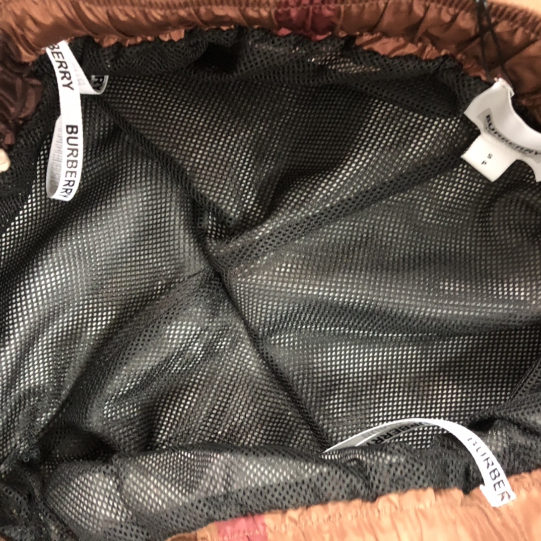 버버리 남성 반바지 136788 Burberry Shorts 썸네일 이미지