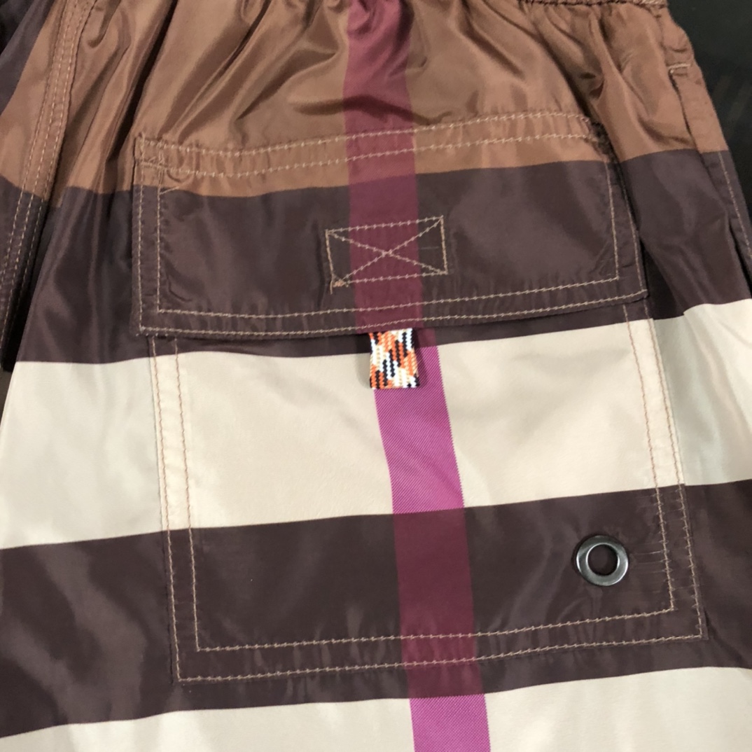 버버리 남성 반바지 136788 Burberry Shorts 썸네일 이미지
