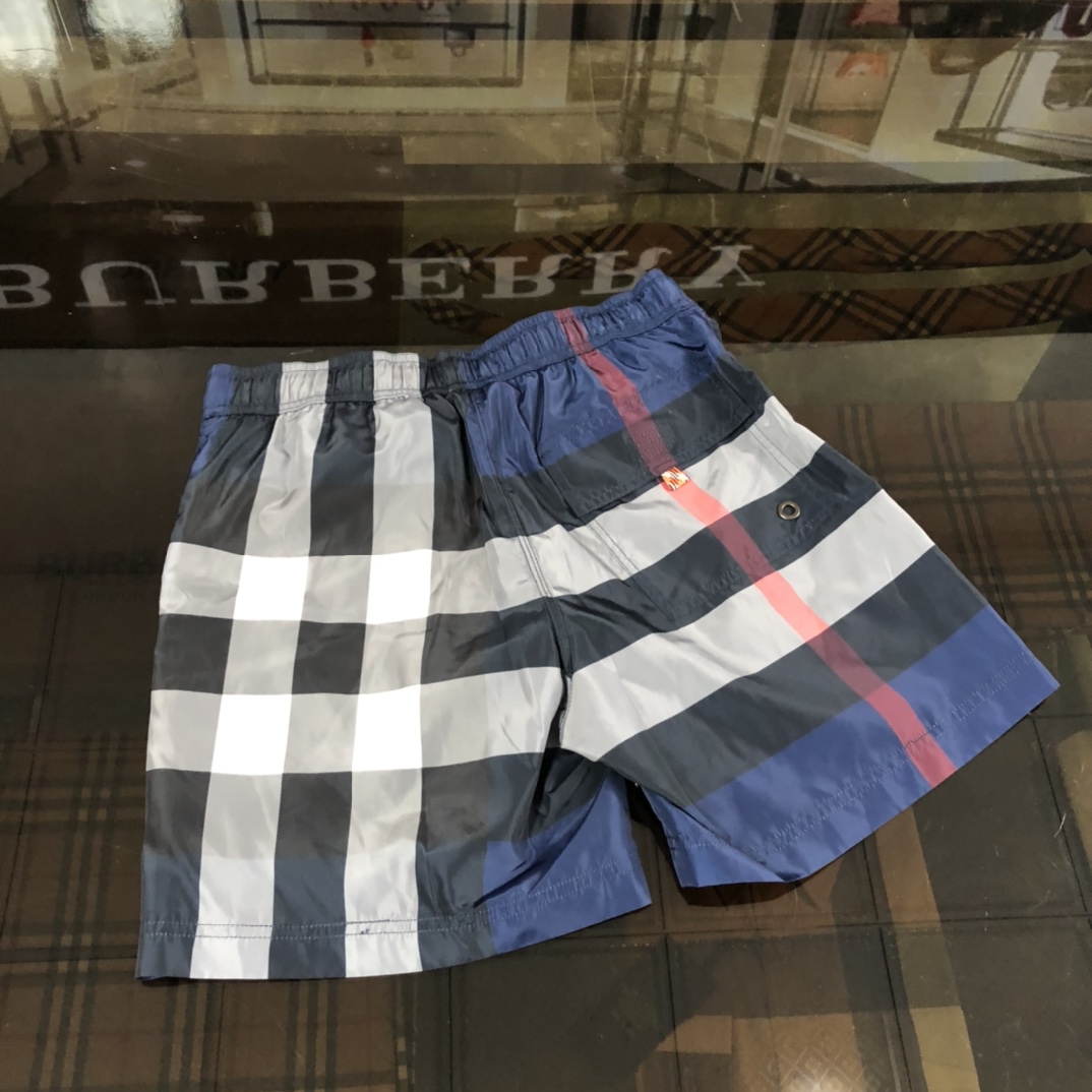 버버리 남성 반바지 136787 Burberry Shorts 썸네일 이미지