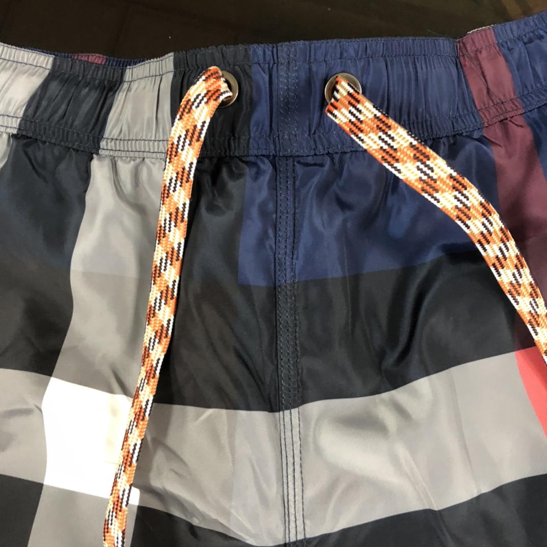 버버리 남성 반바지 136787 Burberry Shorts 썸네일 이미지