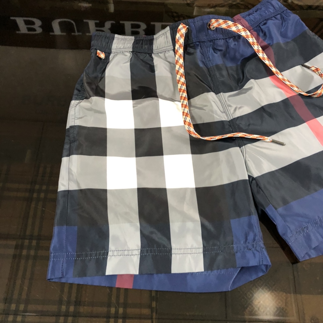 버버리 남성 반바지 136787 Burberry Shorts 썸네일 이미지