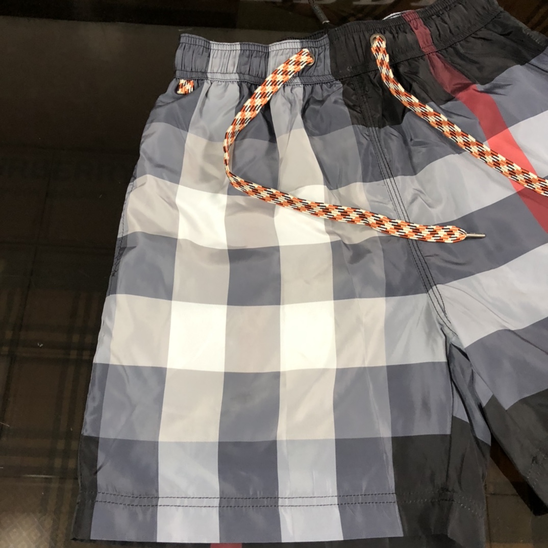 버버리 남성 반바지 136789 Burberry Shorts 썸네일 이미지