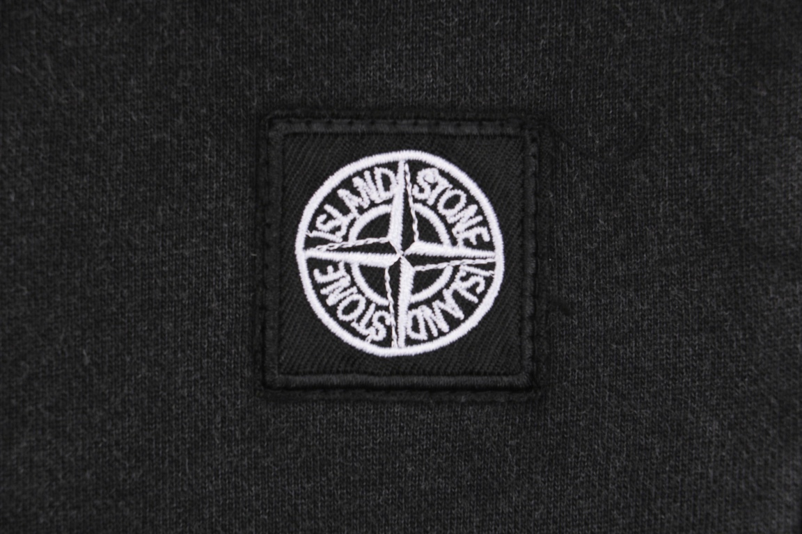 180 Stone Island/石头岛 23ss 小星标刺绣水洗做旧短裤