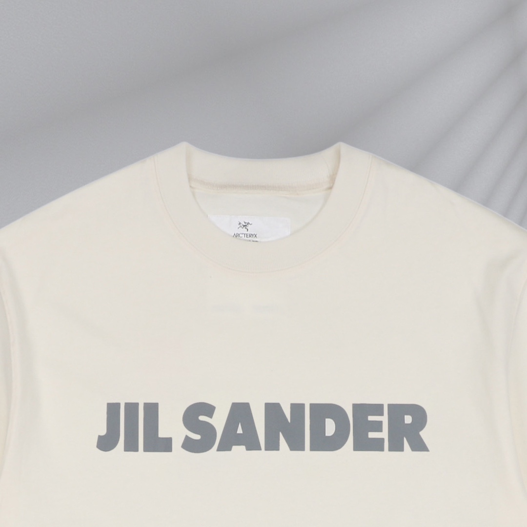 170 Jil sander x Arc′teryx联名 22ss 反光字母印花短袖