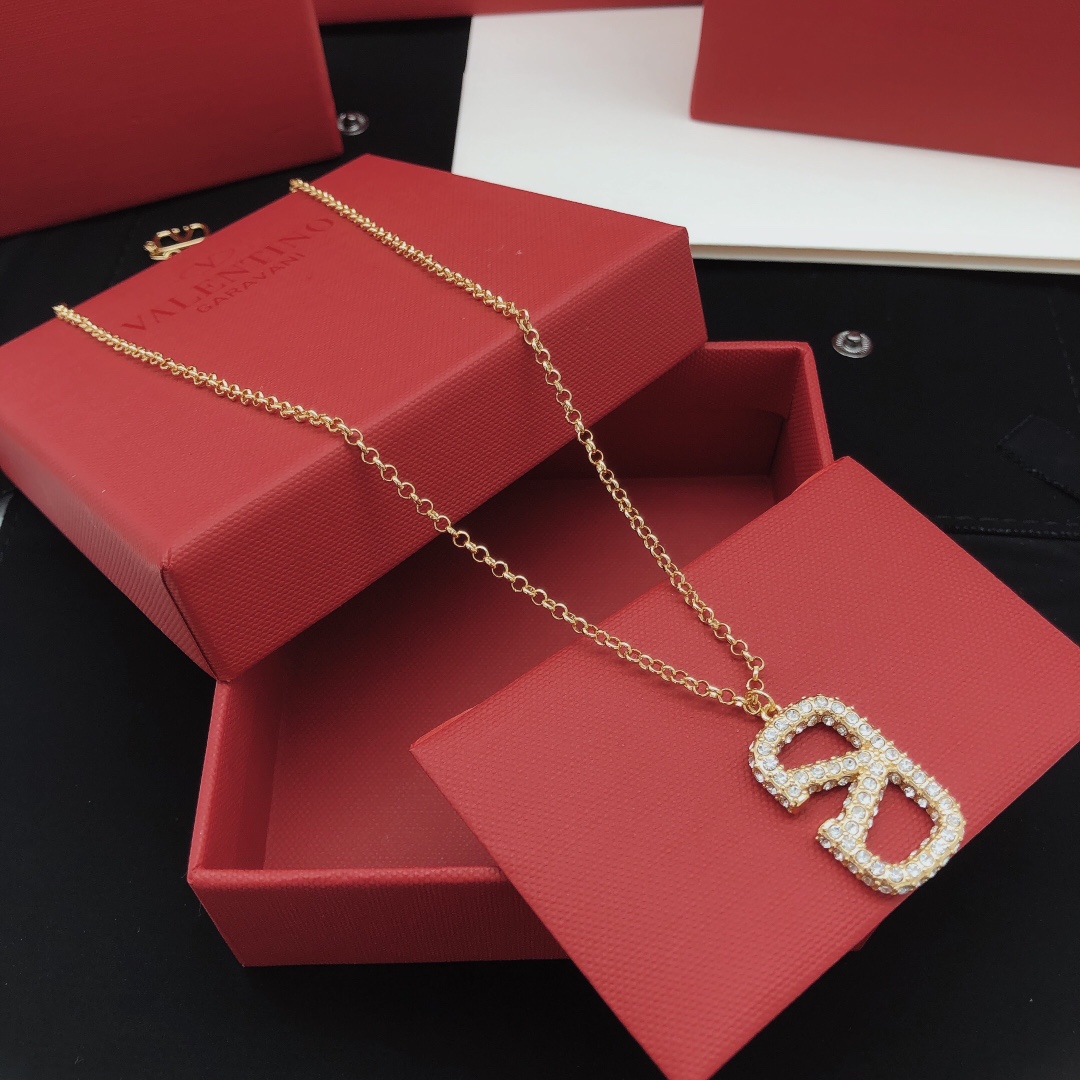 Valentino Haute Couture Haute Joaillerie Fine Jewelry Earrings Necklace