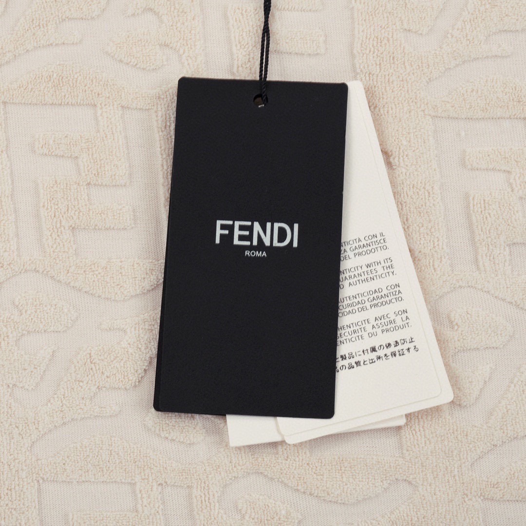 200 芬迪/FENDI 春夏爆款 满身FF提花毛巾面料圆领短袖T恤