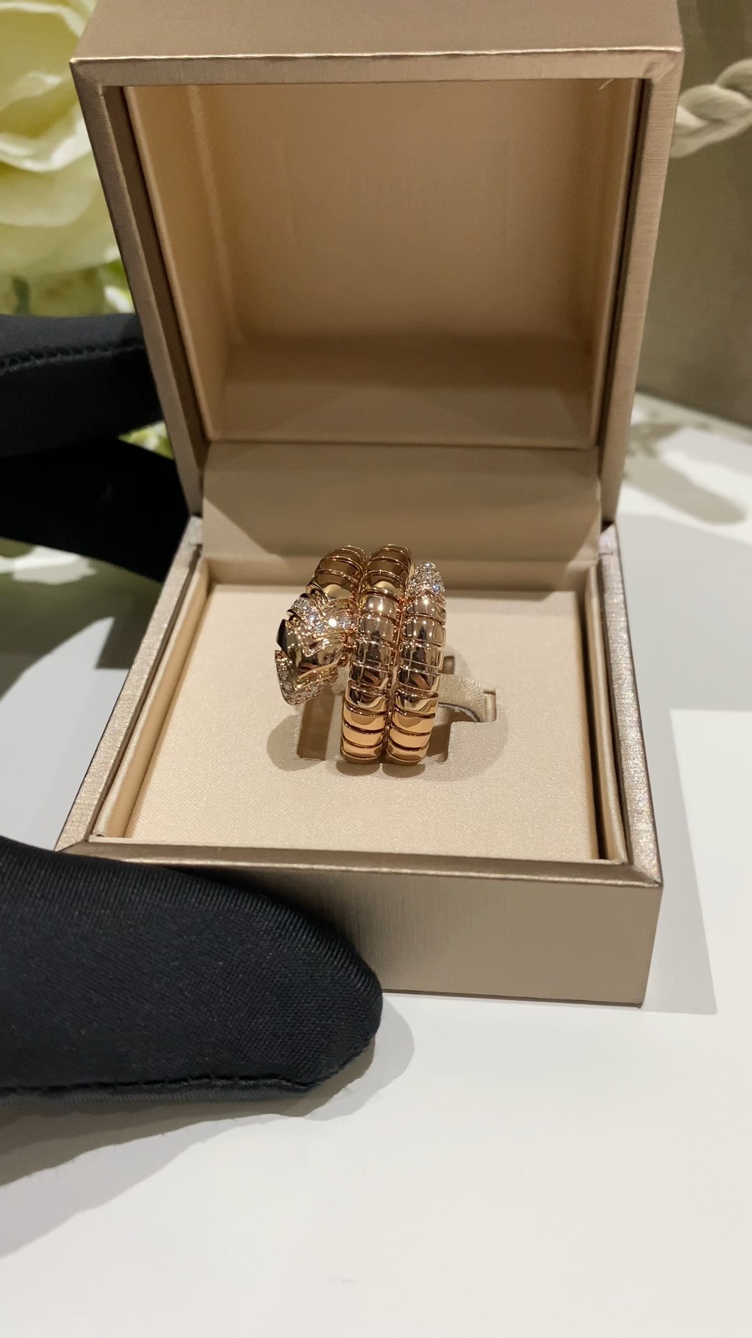 Bvlgari ring