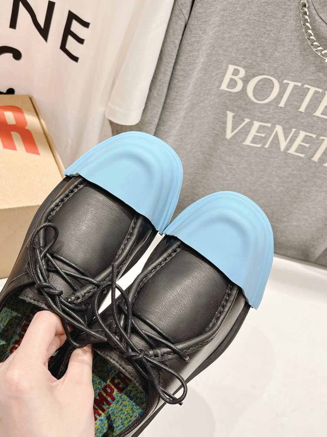 High-End Detachable Camper Shoes with Custom Features and Vibrant Colors - 图片 7