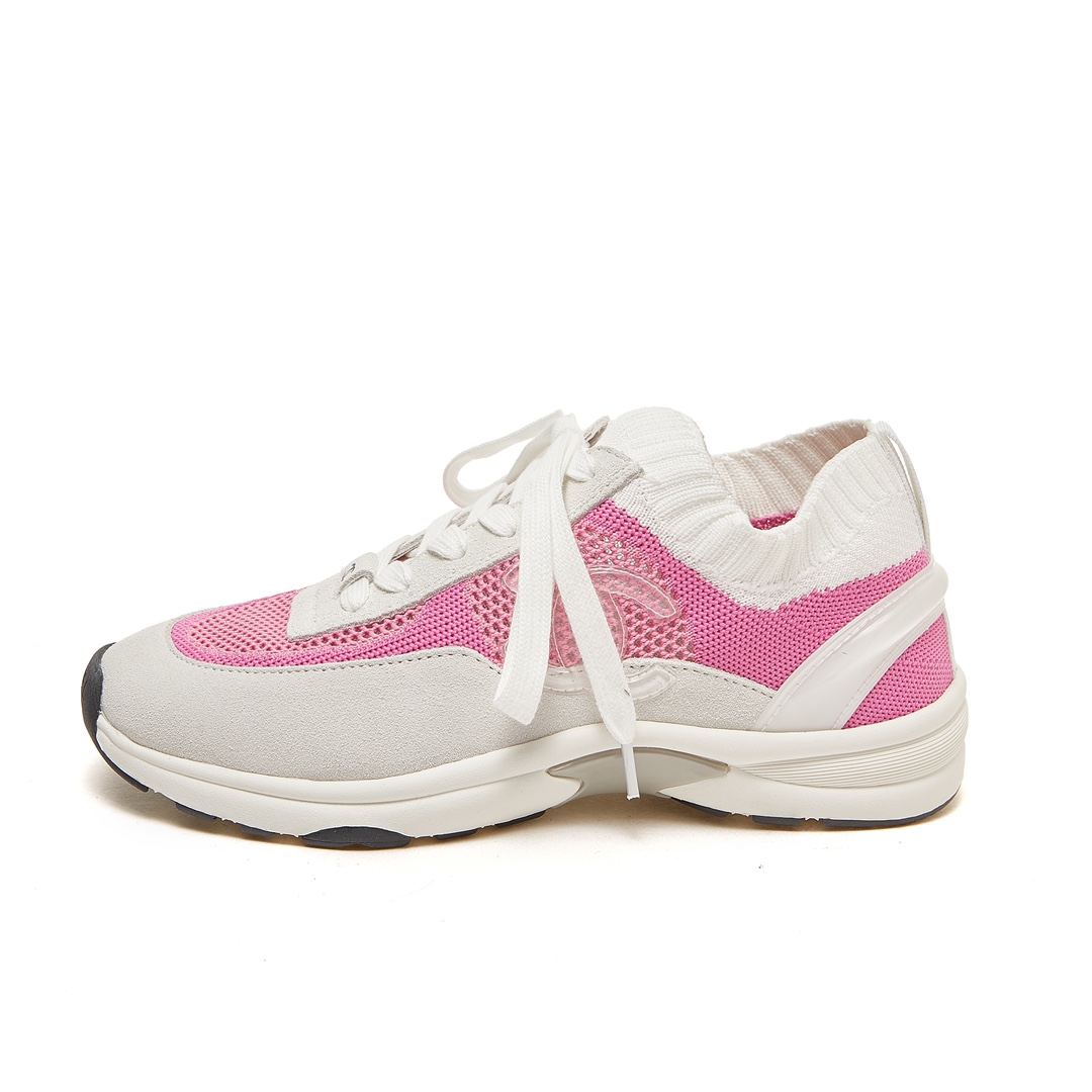 NO:261411,p Chanel Chanel - top casual sneakers for counter This classic design; the upper has a variety of craftsmanship and electric embroidery styles; the sole is fashionable and sporty; it is an extraordinary variety of color matching elements... The diversified mix and match is very beautiful and versatile, casual, fashionable, sports, and outdoors can be taken into consideration... Go material The upper uses original imported flying weaving, the inner uses original imported breathable net, the sole is based on the original TPU combination sole, the counter is boutique packaging full set of women 35–42, casual shoes/sports shoes, chanel, chanel, sneakers19860909p Chanel香奈儿——专柜顶级休闲款运动鞋 这款经典设计；鞋面多种工艺电绣的风格；大底却时尚运动；不平凡的拥入了多种配色元素…… 多元化混搭非常好看百搭,休闲,时尚,运动,户外都能兼顾…… Go 材料 鞋面采用 原版进口飞织 内里采用 原版进口透气网 大底根据 原版TPU组合大底 专柜精品包装全套女35–42,休闲鞋/运动鞋,chanel,chanel,sneakers,Women's Shoes