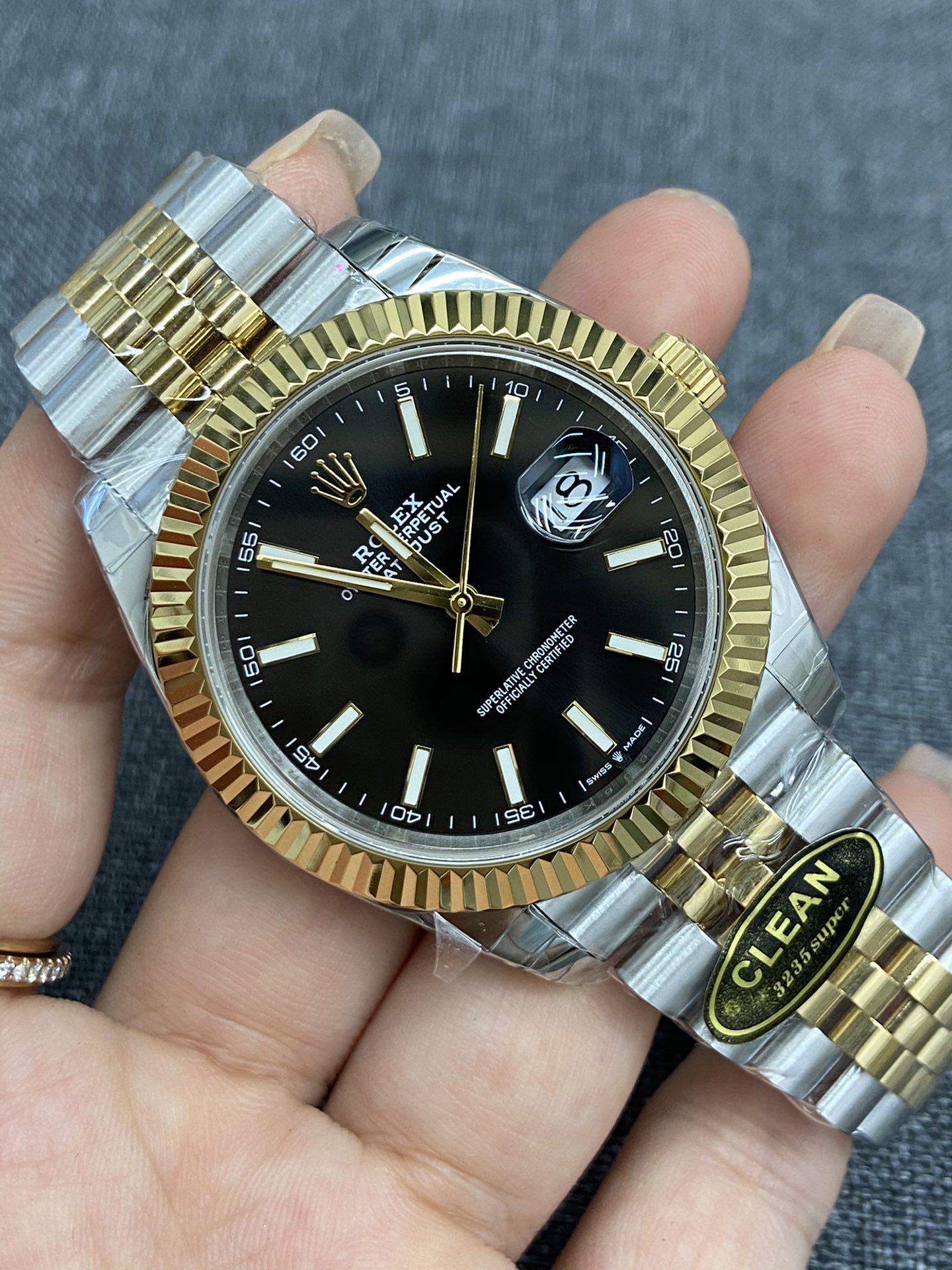 Rolex Ｃ劳力士日志 3235顺调一体机，41mm
