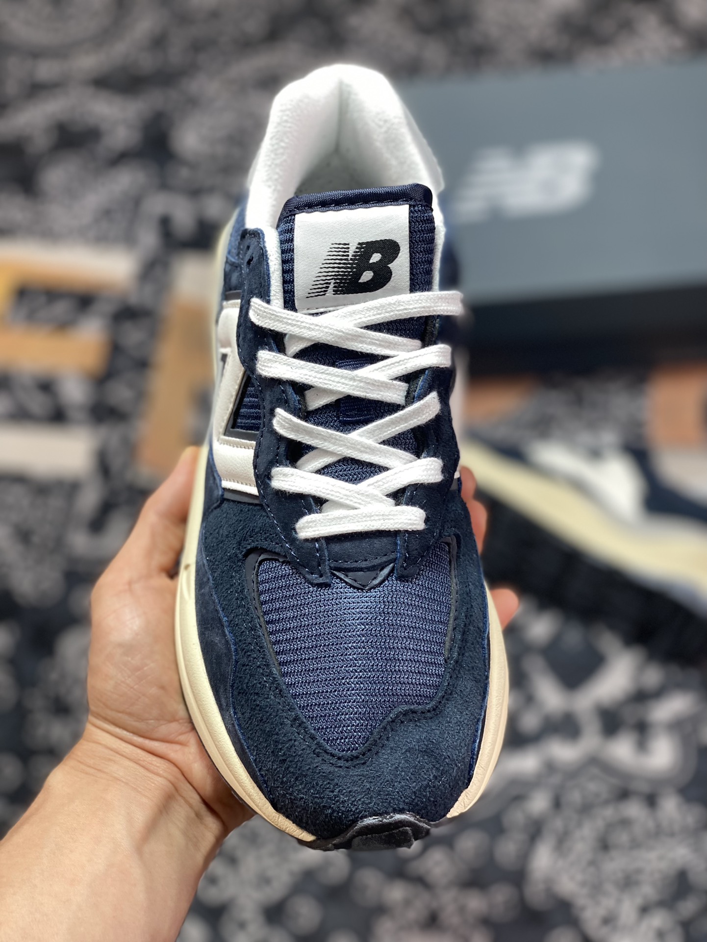 160 New Balance M5740系列复古老爹风休闲运动慢跑鞋“藏青色”M5740VLB