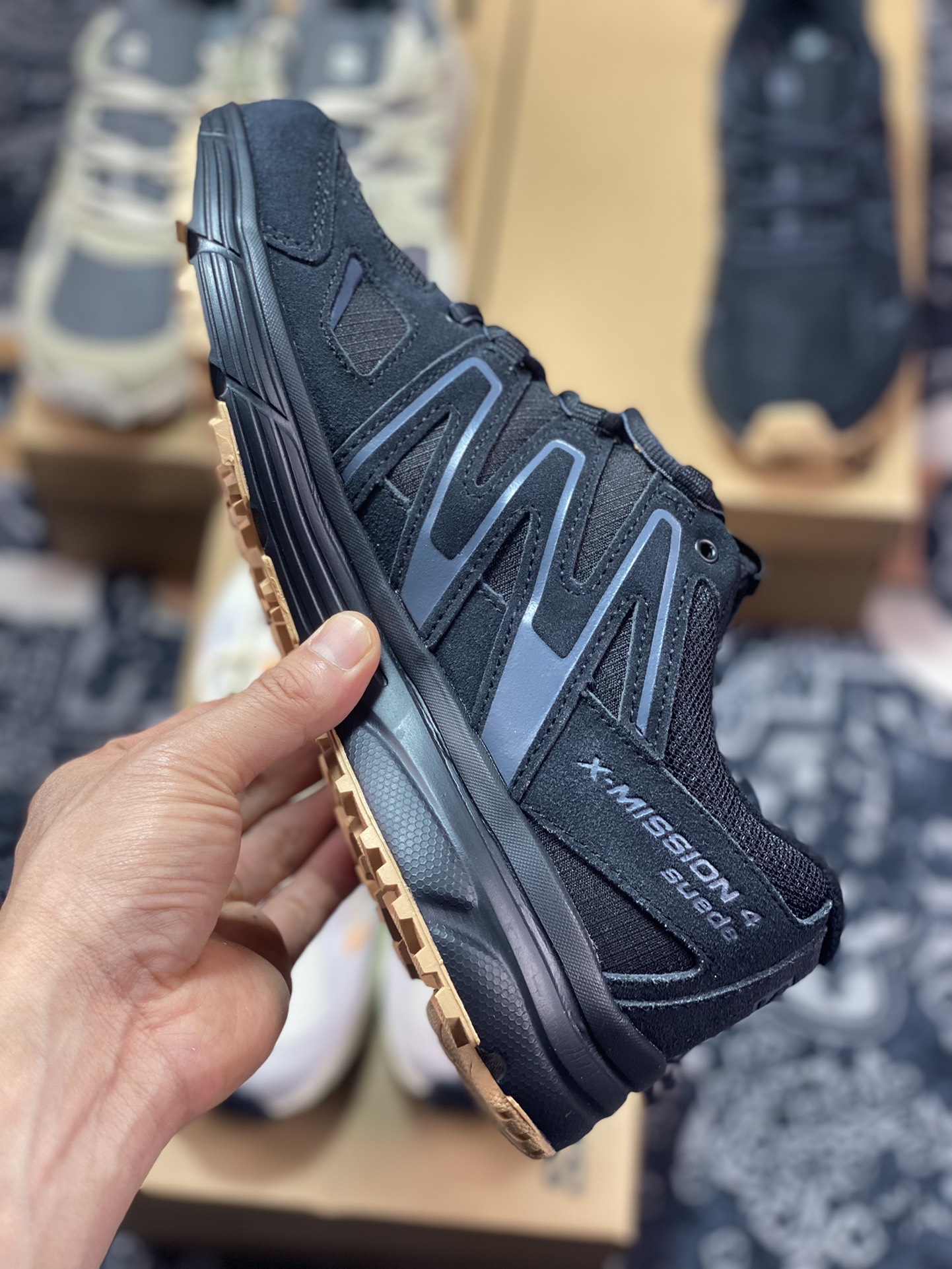 240 萨洛蒙/Salomon X-Mission 4 Suede”Black/Ebony/Gum”使命4代系列跑步鞋“黑灰生胶”416175