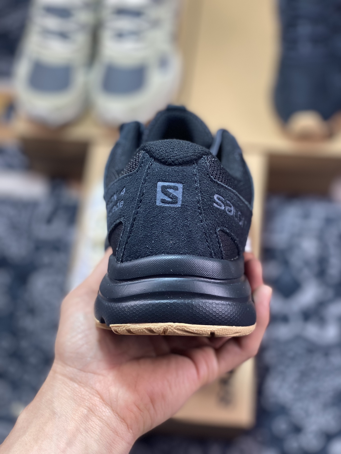 240 萨洛蒙/Salomon X-Mission 4 Suede”Black/Ebony/Gum”使命4代系列跑步鞋“黑灰生胶”416175