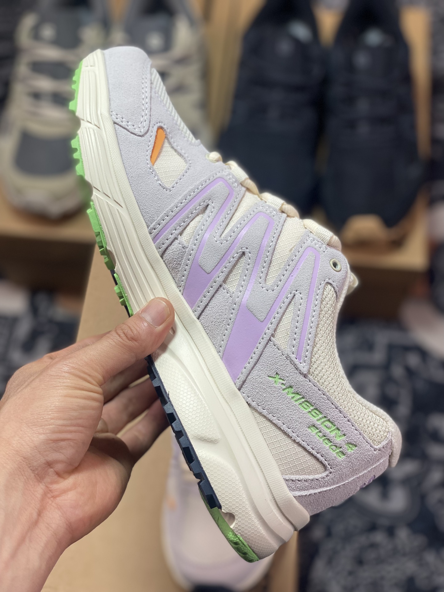 240 萨洛蒙/Salomon X-Mission 4 Suede”Milky White/Purple/Volt”使命4代系列跑步鞋“奶白浅紫橙绿”471384