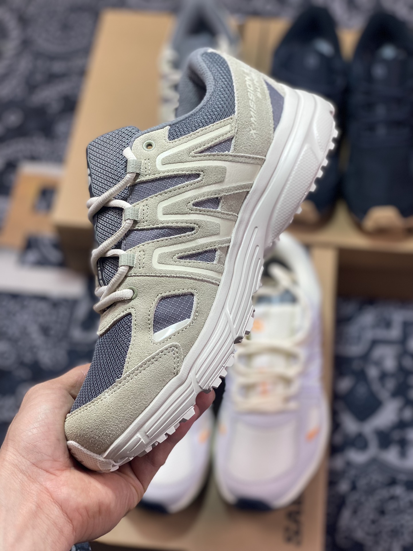 240 萨洛蒙/Salomon X-Mission 4 Suede”Pewter/Moss Gray/Moth”使命4代跑步鞋“杏色灰白”471378