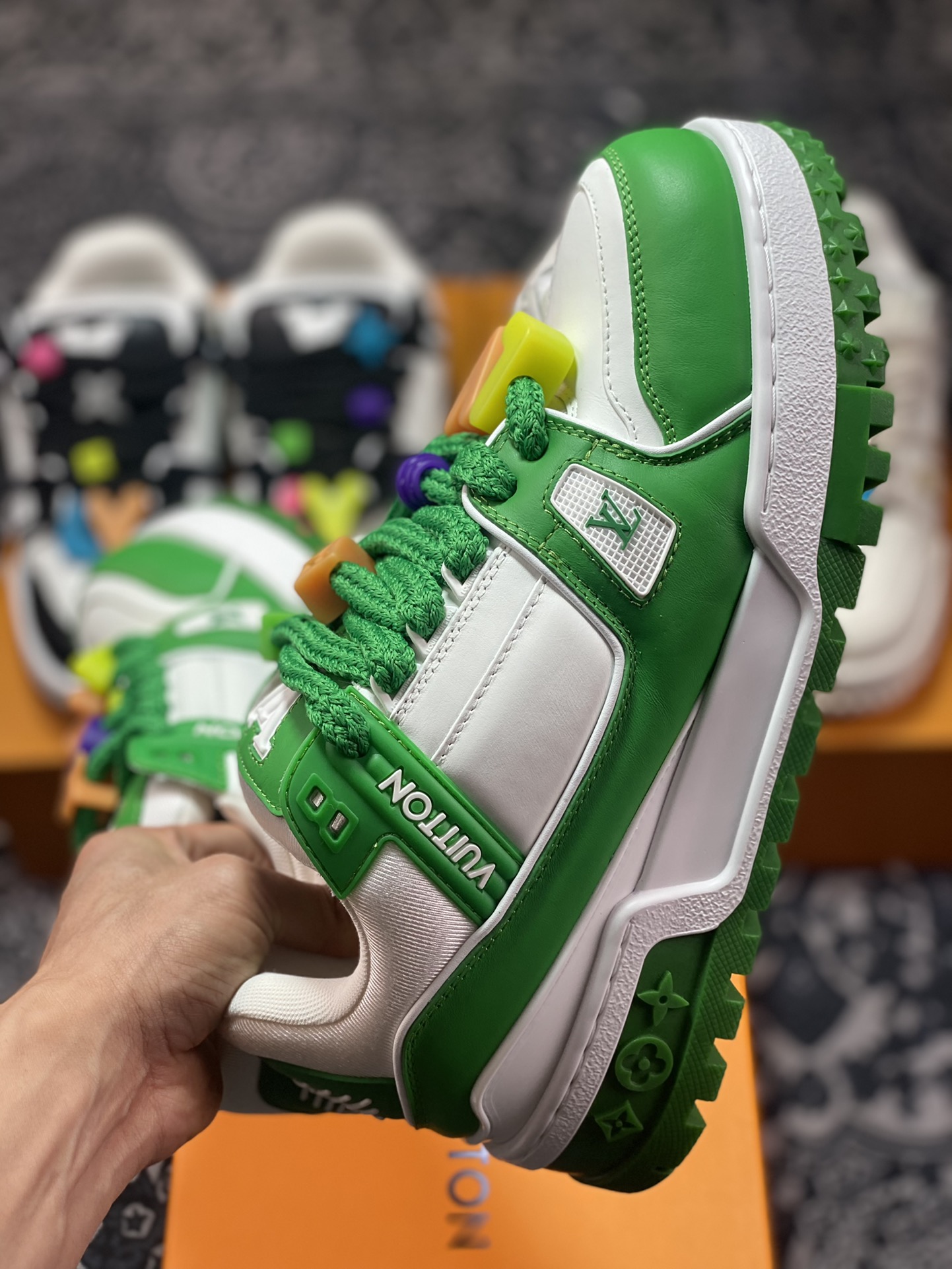 Louis Vuitton Trainer Maxi Low Sneaker basketball sneakers ”Grass Green and White Colorful Shoe Belt Beads” 1AB8SN