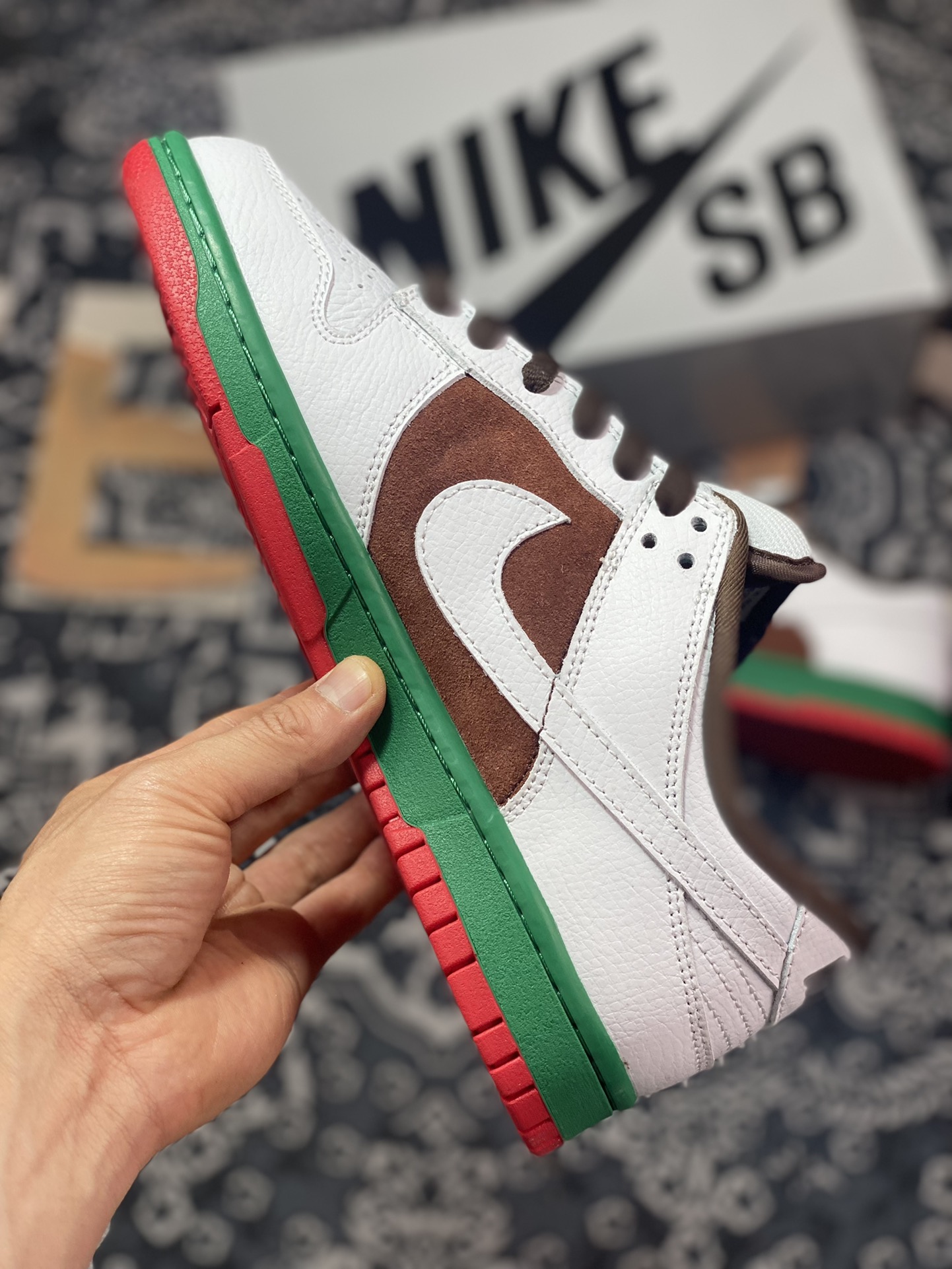 Nike SB Dunk Low Pro ”Cali 2004” Dunk series low-end shoes ”White-green brown Xili 2004 California Limited” 304292-211