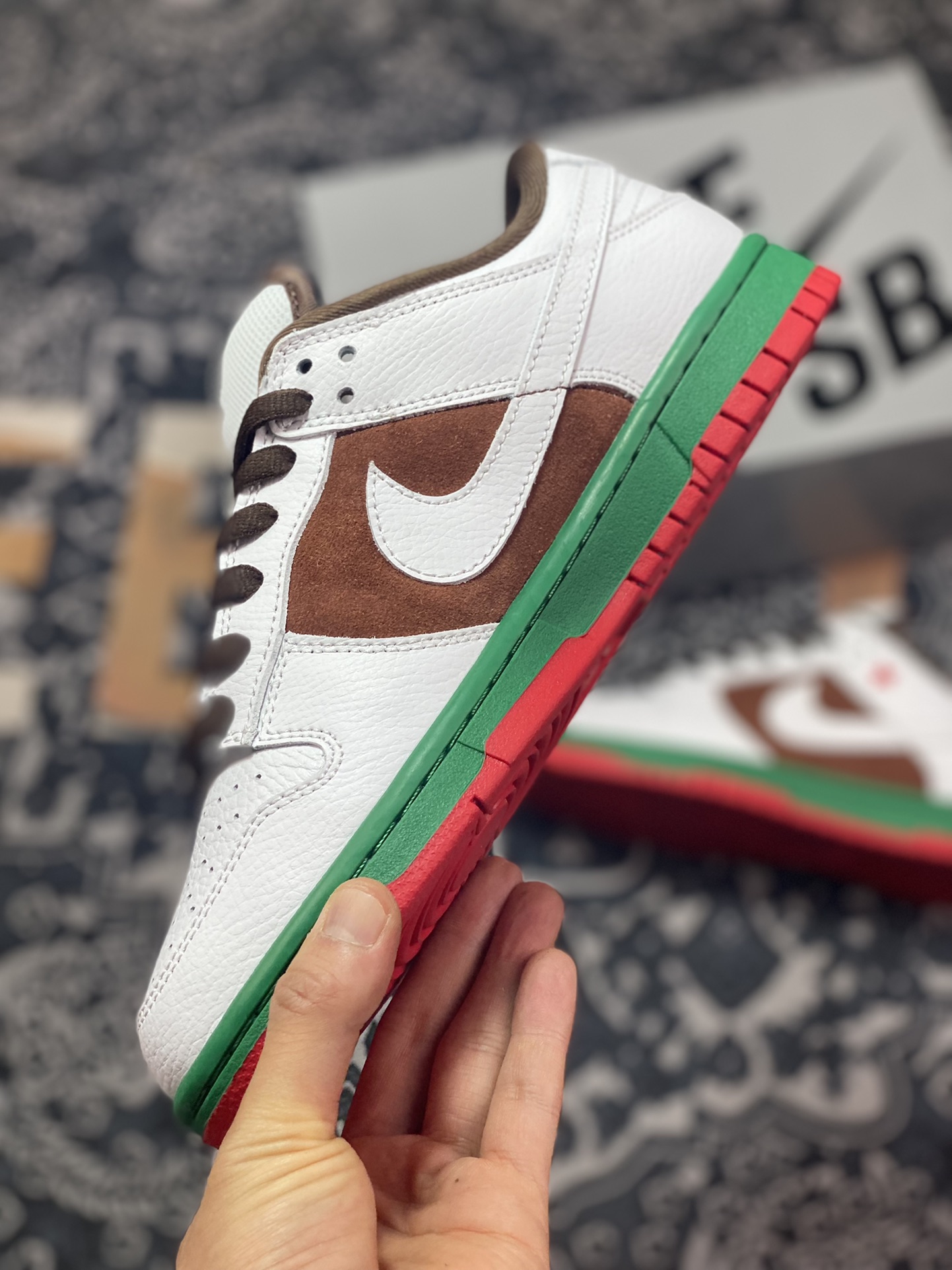 Nike SB Dunk Low Pro ”Cali 2004” Dunk series low-end shoes ”White-green brown Xili 2004 California Limited” 304292-211