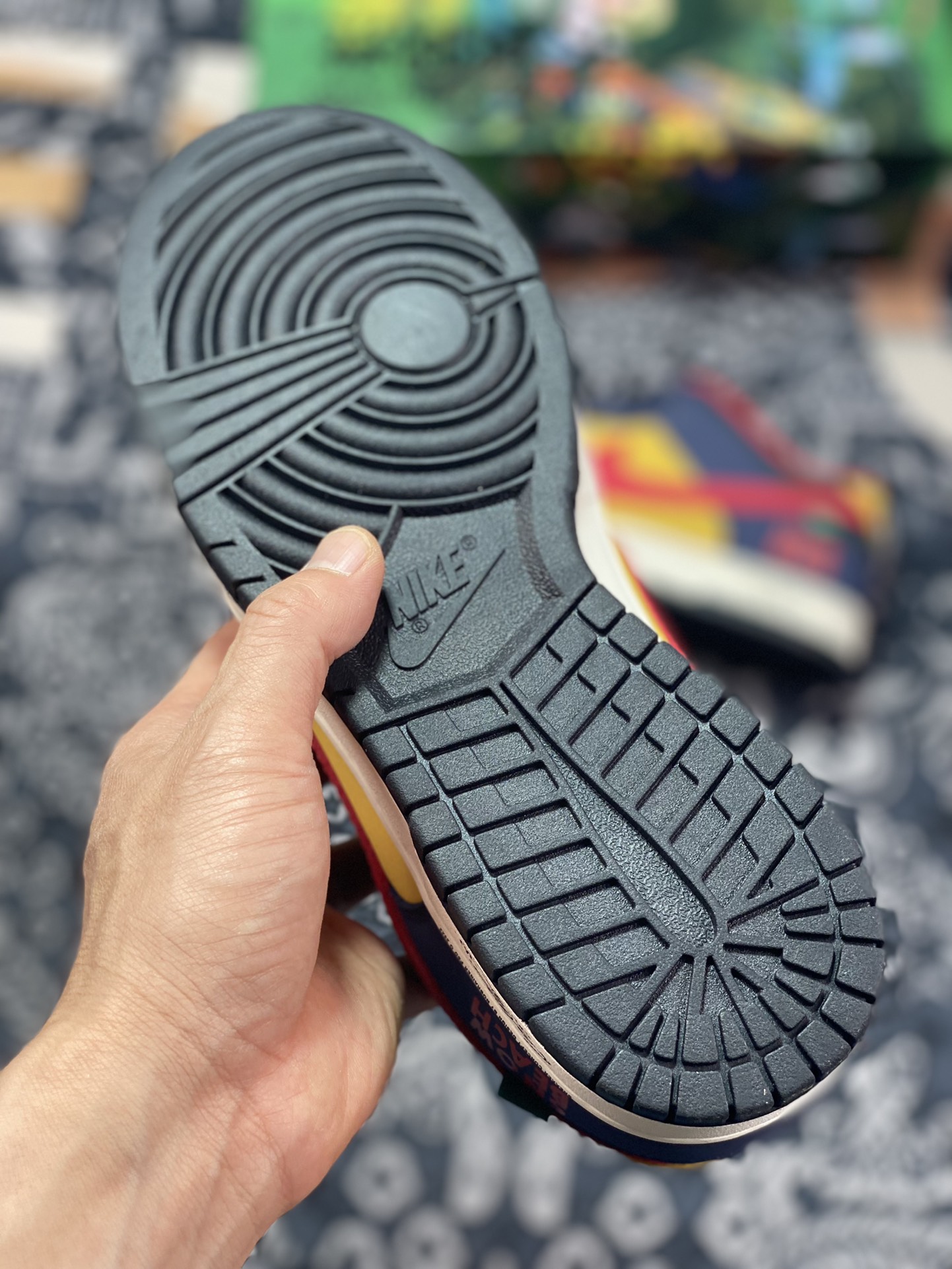 300 Otomo Katsuhiro x Nike SB Dunk Low”Snow Beach”扣篮板鞋“午夜蓝黄红”KK6388-639