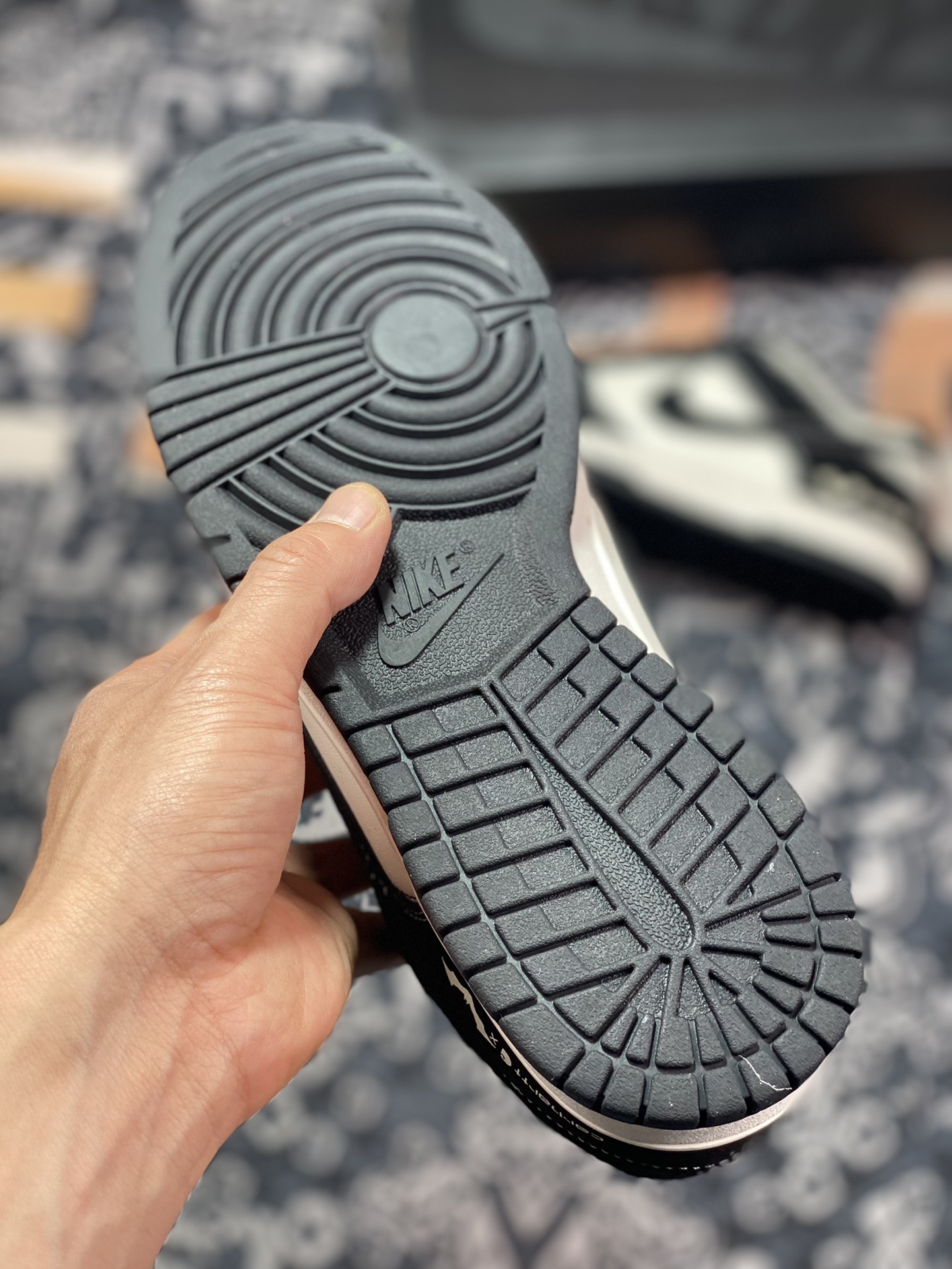 280 Carhartt WIP x Nike SB Dunk Low”Black/Beige/Bat”扣篮板鞋“皮革黑米白卡哈特”FC1688-300