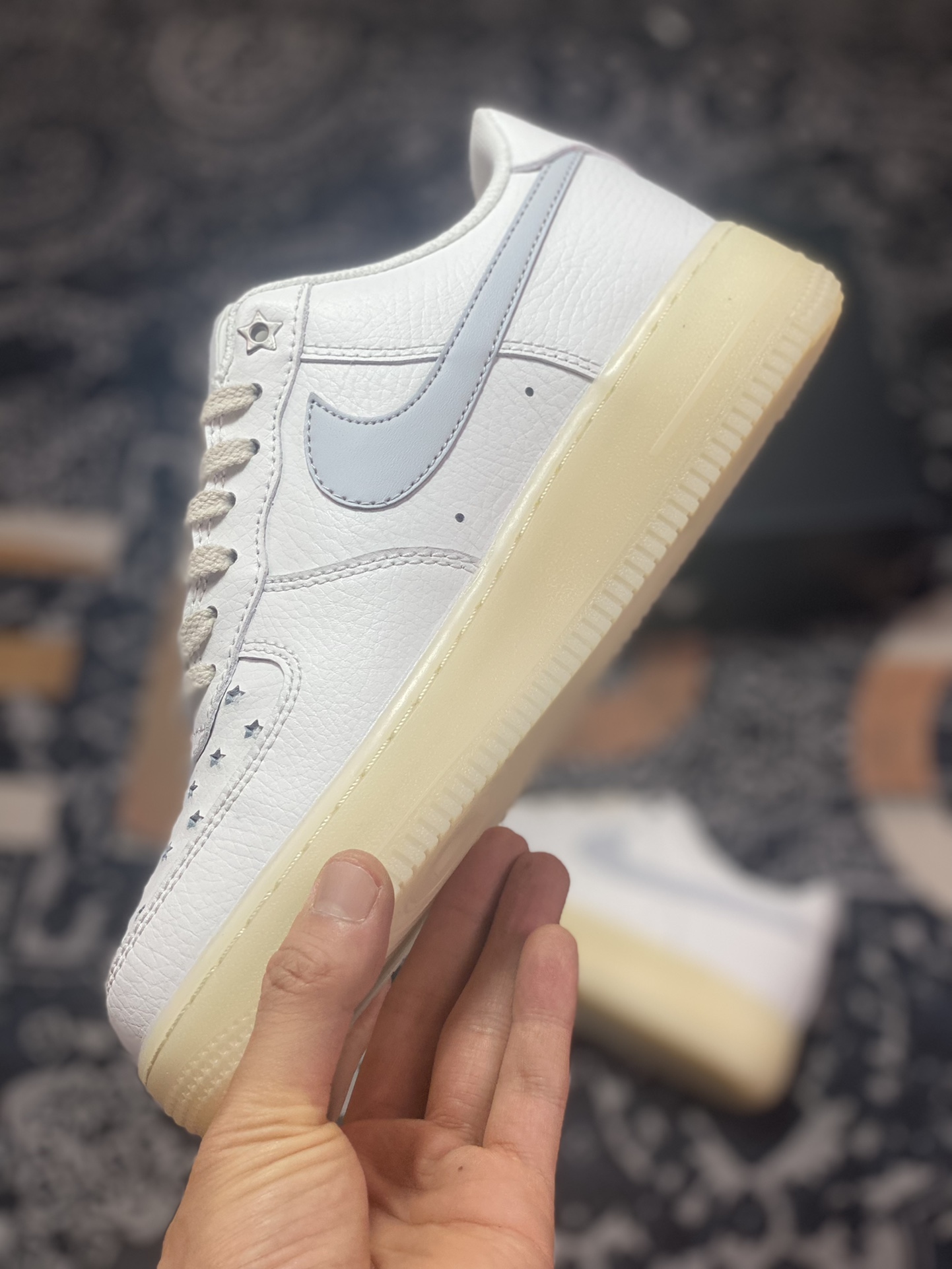 200 Nike Wmns Air Force 1′07 Low”White Pure Platinum”空军一号板鞋“皮革白灰五星冲孔做旧”FD0793-100