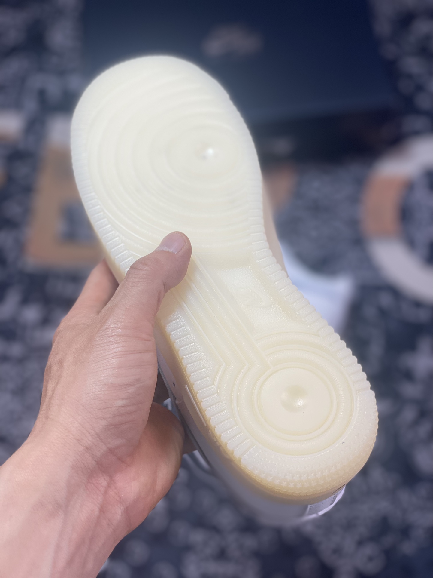 200 Nike Wmns Air Force 1′07 Low”White Pure Platinum”空军一号板鞋“皮革白灰五星冲孔做旧”FD0793-100