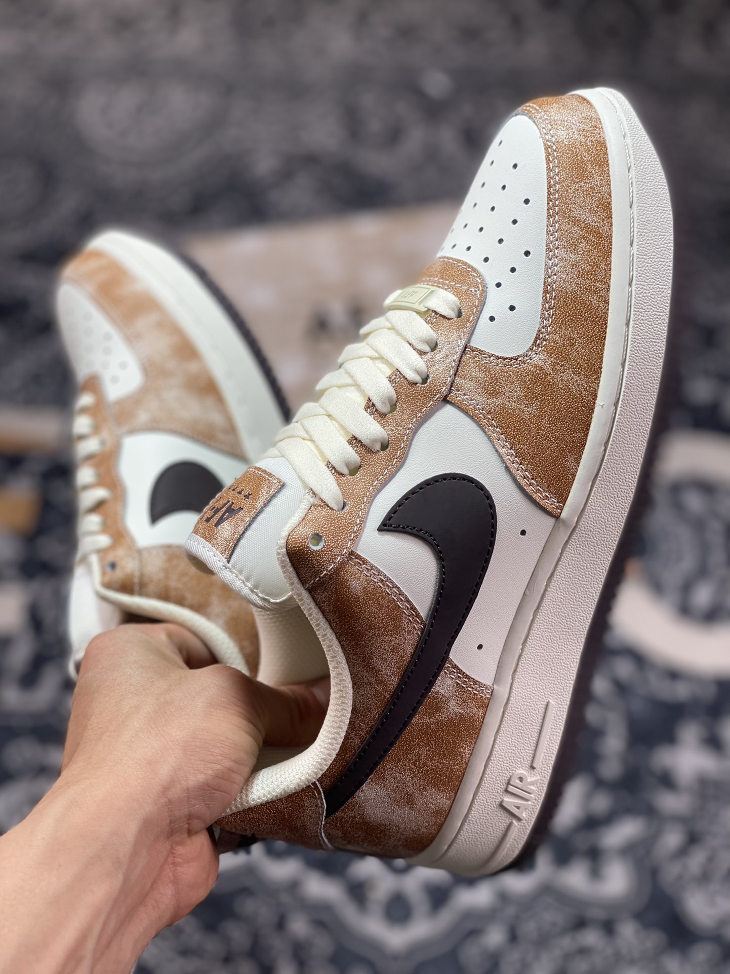 240 Nike By You Air Force 1'07 Low Retro SP空军一号低帮板鞋“皮革米白摩卡棕深褐”BX5815-536
